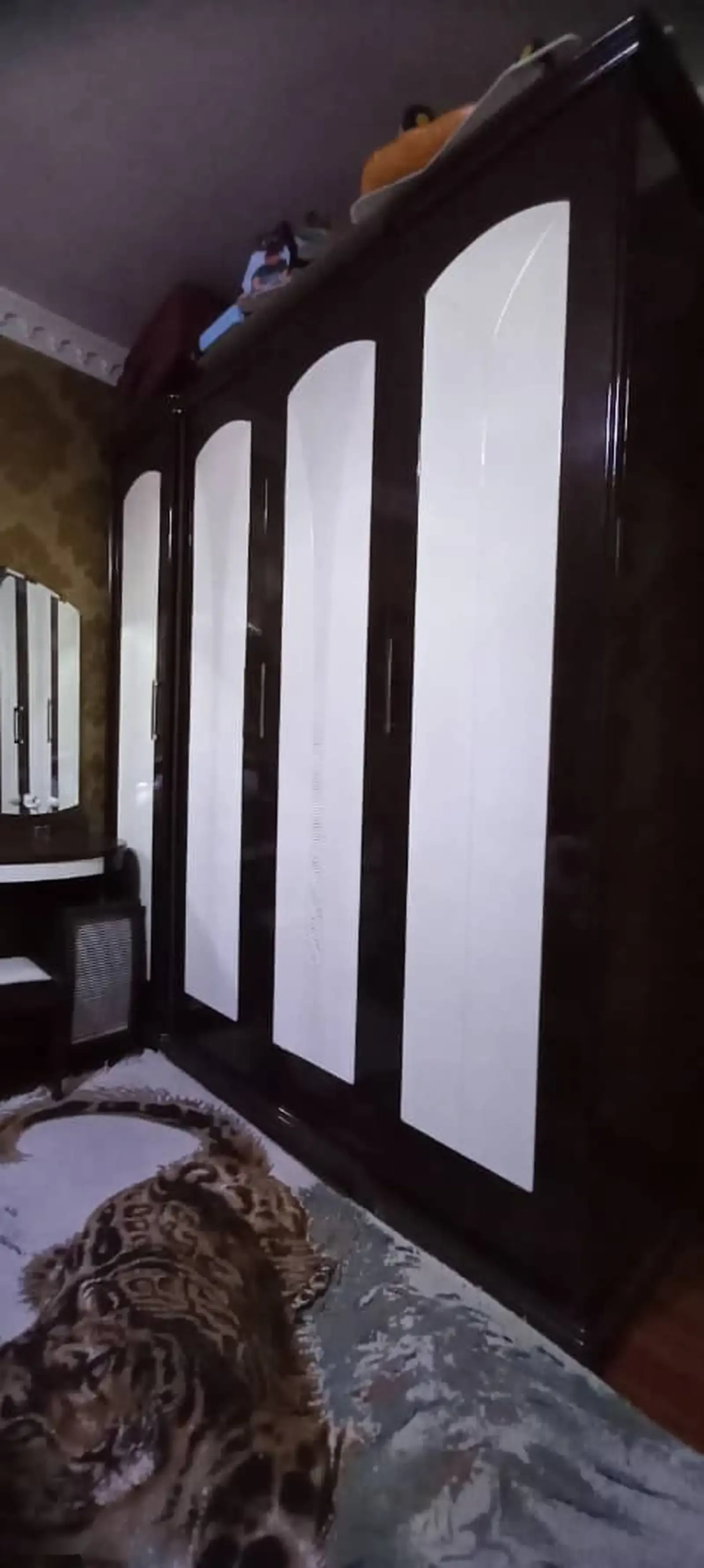 Спальный гарнитур