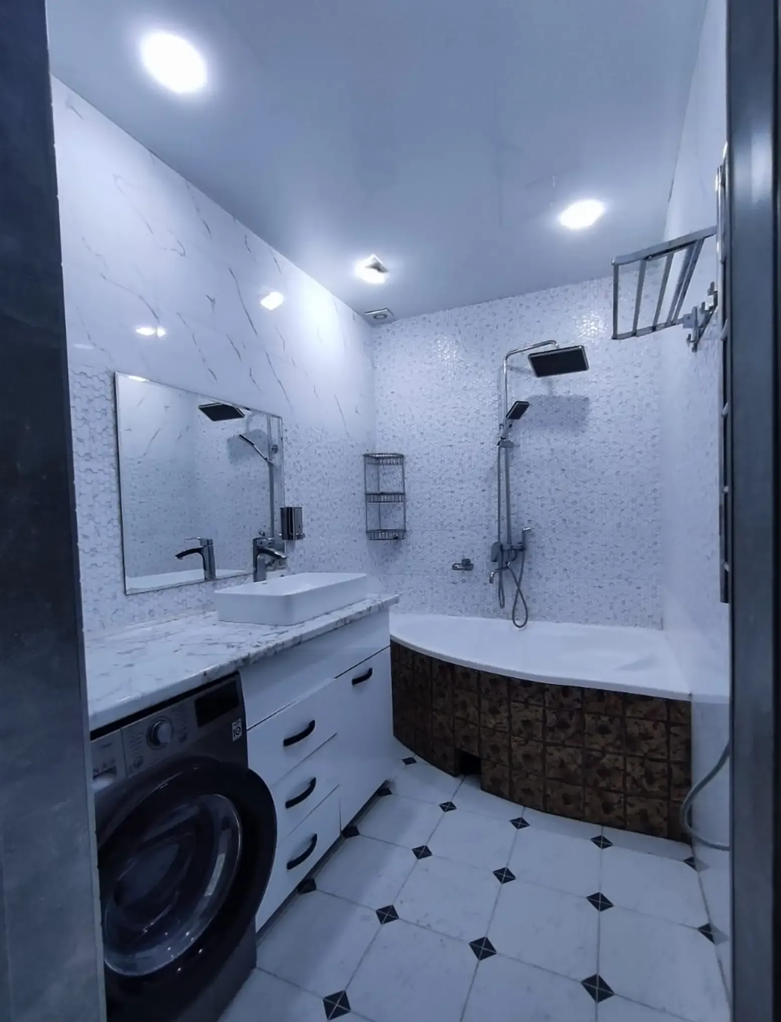 3-комн. квартира, 3 этаж, 113м², Милано мода