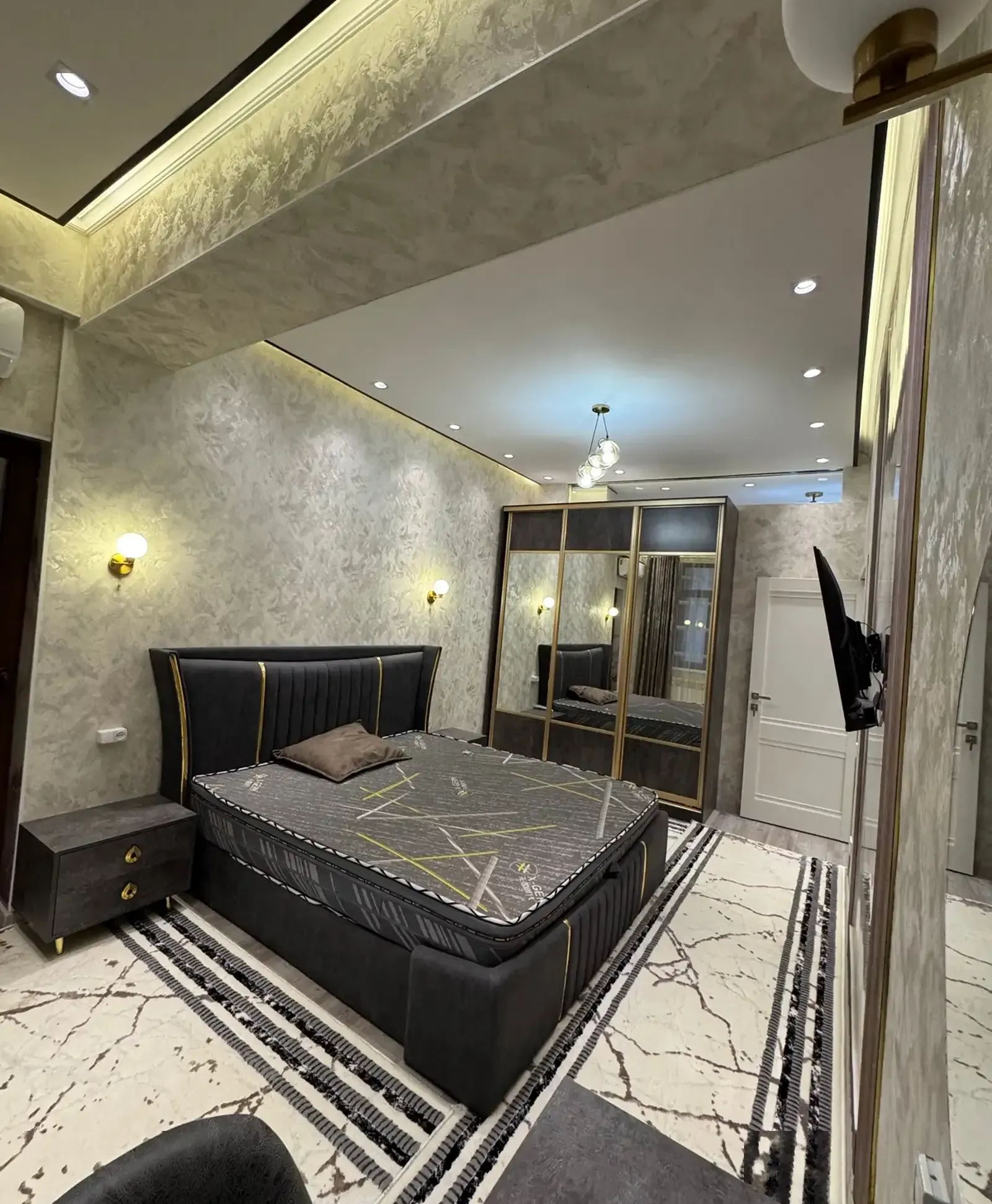2-комн. квартира, 11 этаж, 66м², Гранд Отель/Овир