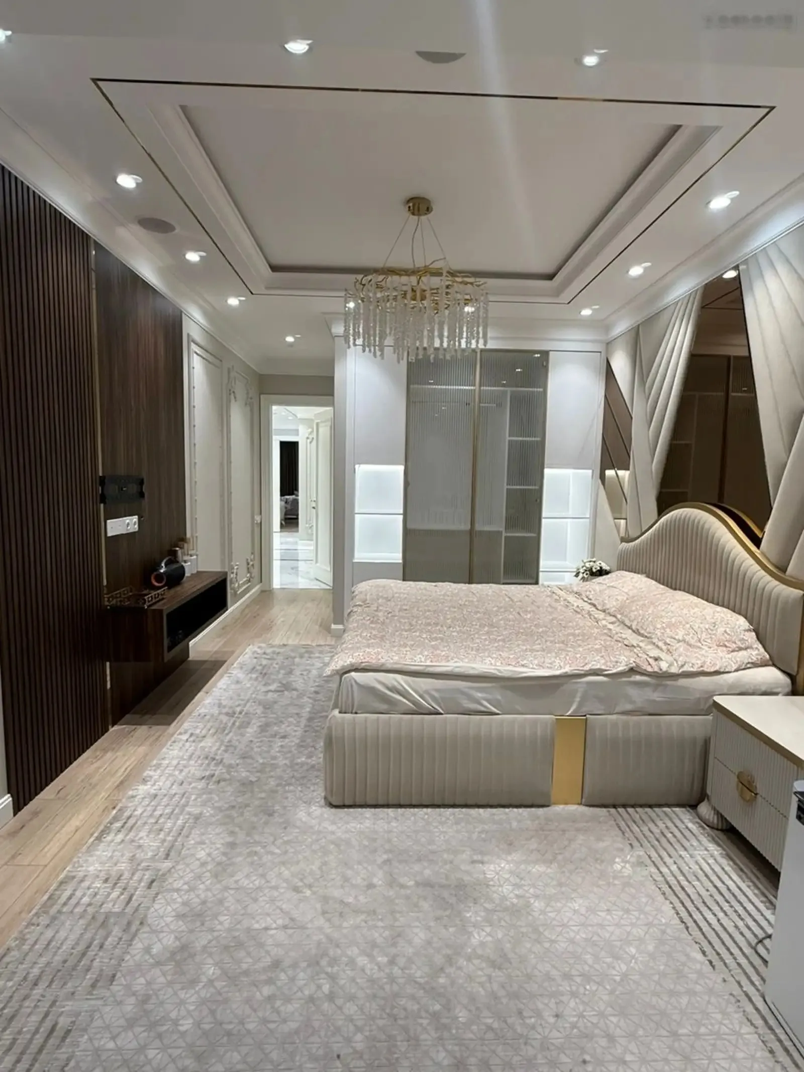 4-к квартира, 13 этаж, 160 м², овир