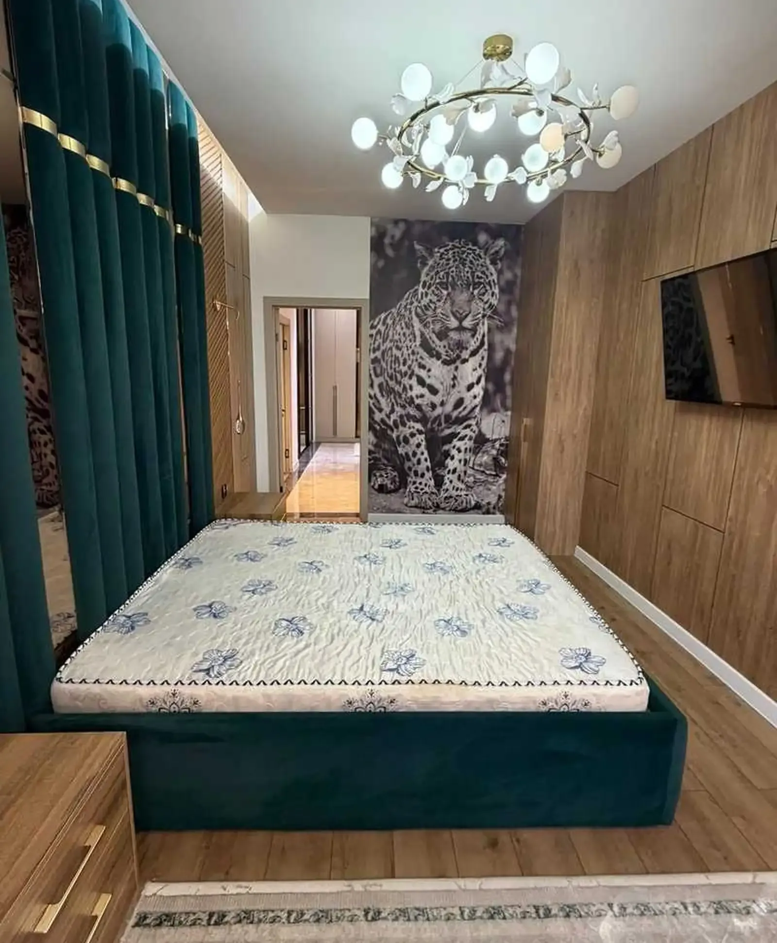 2-комн. квартира, 7 этаж, 82м², Голубой экран