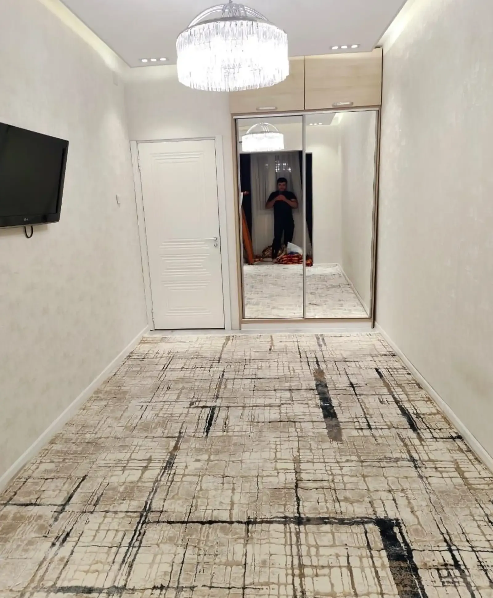 3-к квартира, 3 этаж, 100 м², Фирдавси 64мкр