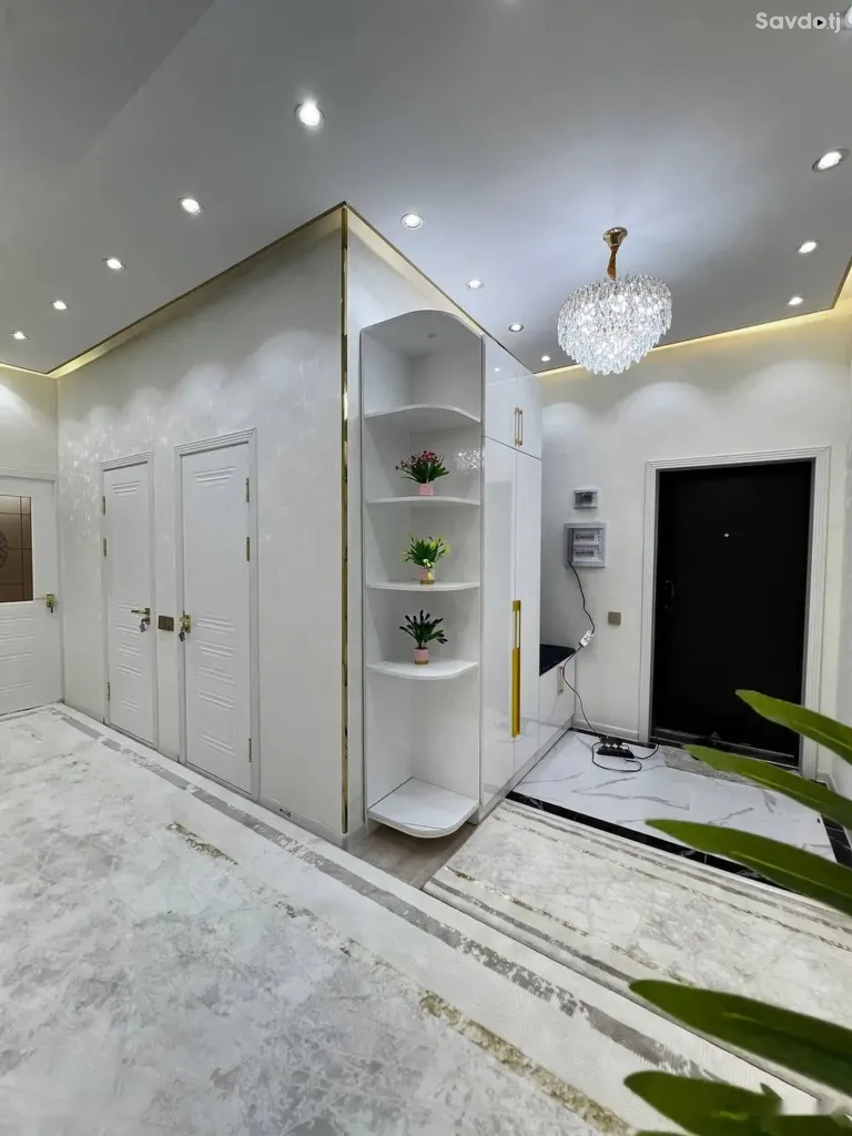 3-комн. квартира, 3 этаж, 82 м², сино