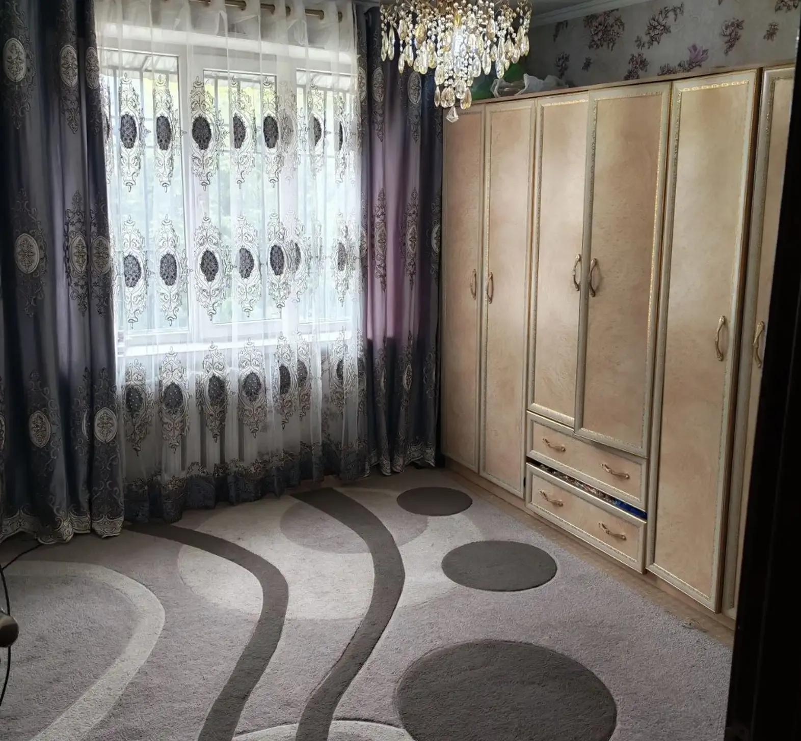 4-комн. квартира, 4 этаж, 80 м², Сино Испечак