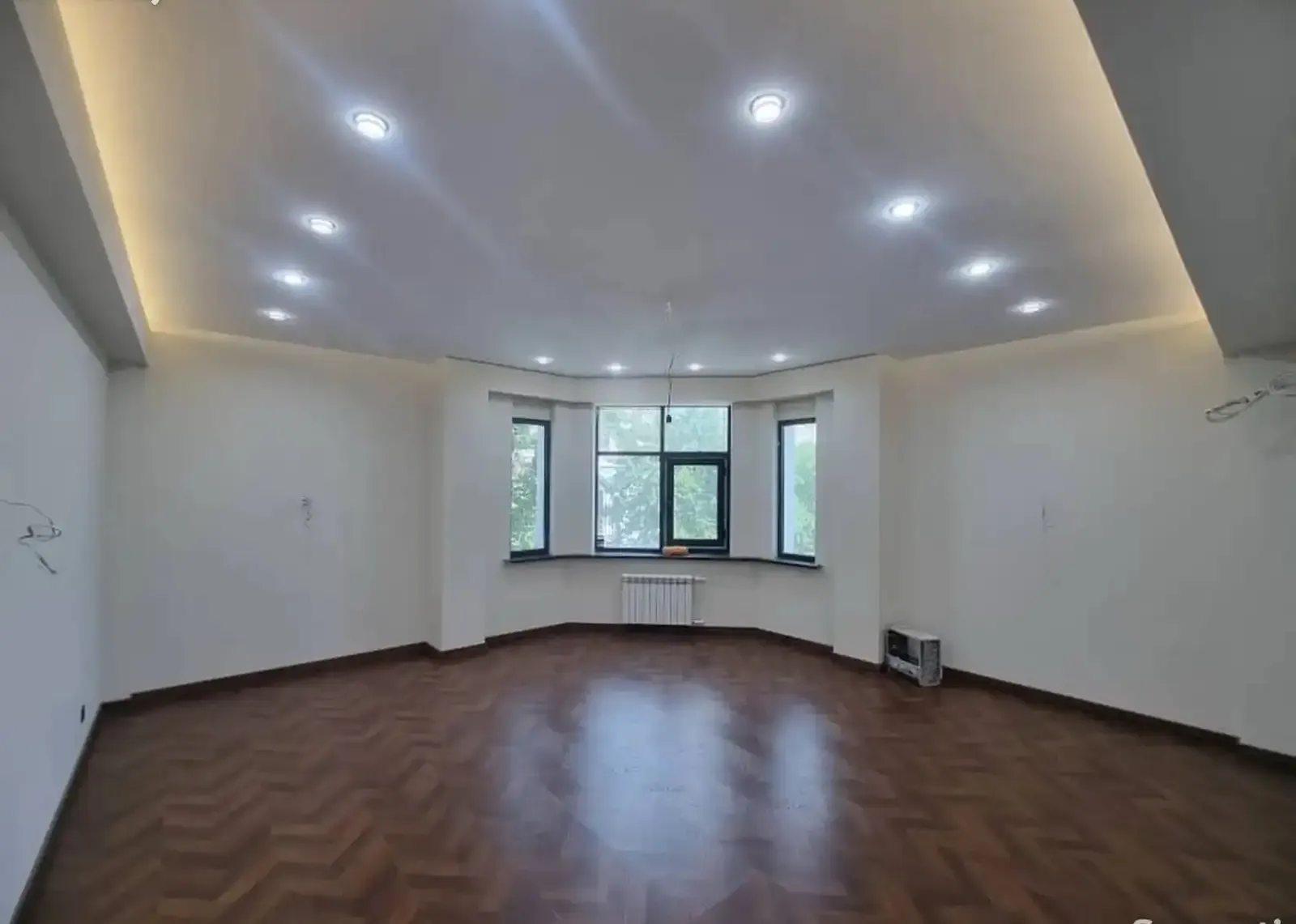3-комн. квартира, 10 этаж, 132м², сомони