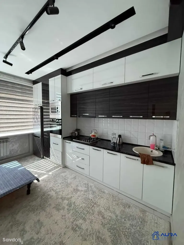 2-комн. квартира, 9 этаж, 80 м², сино