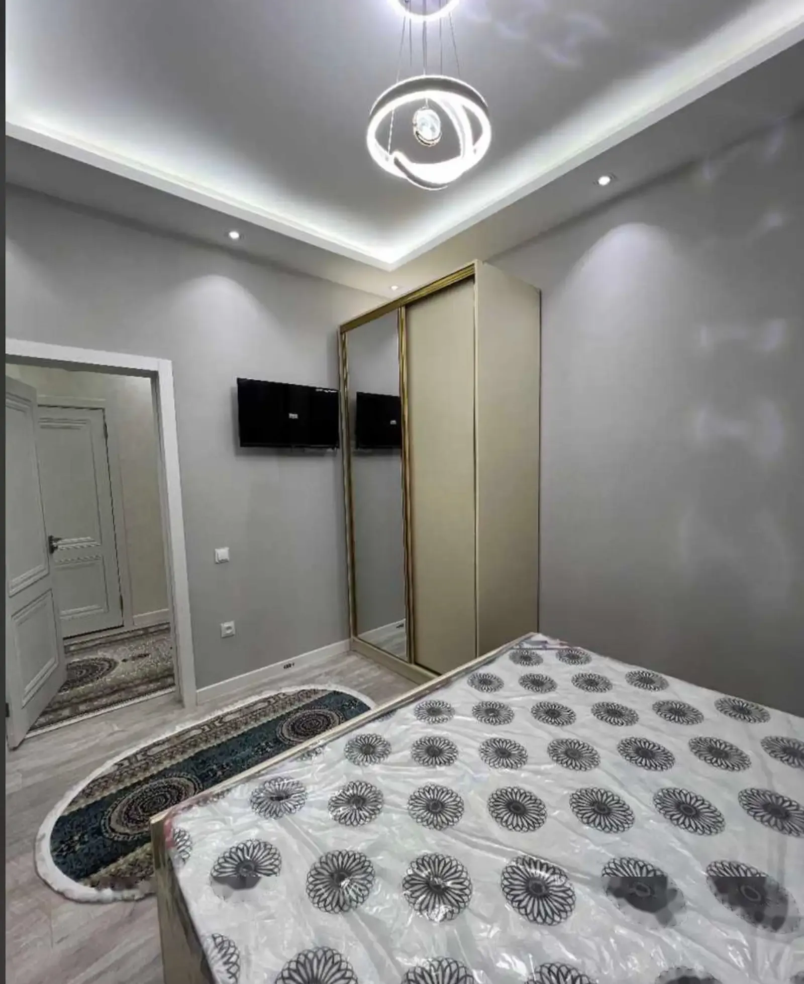 3-комн. квартира, 15 этаж, 80м², сино