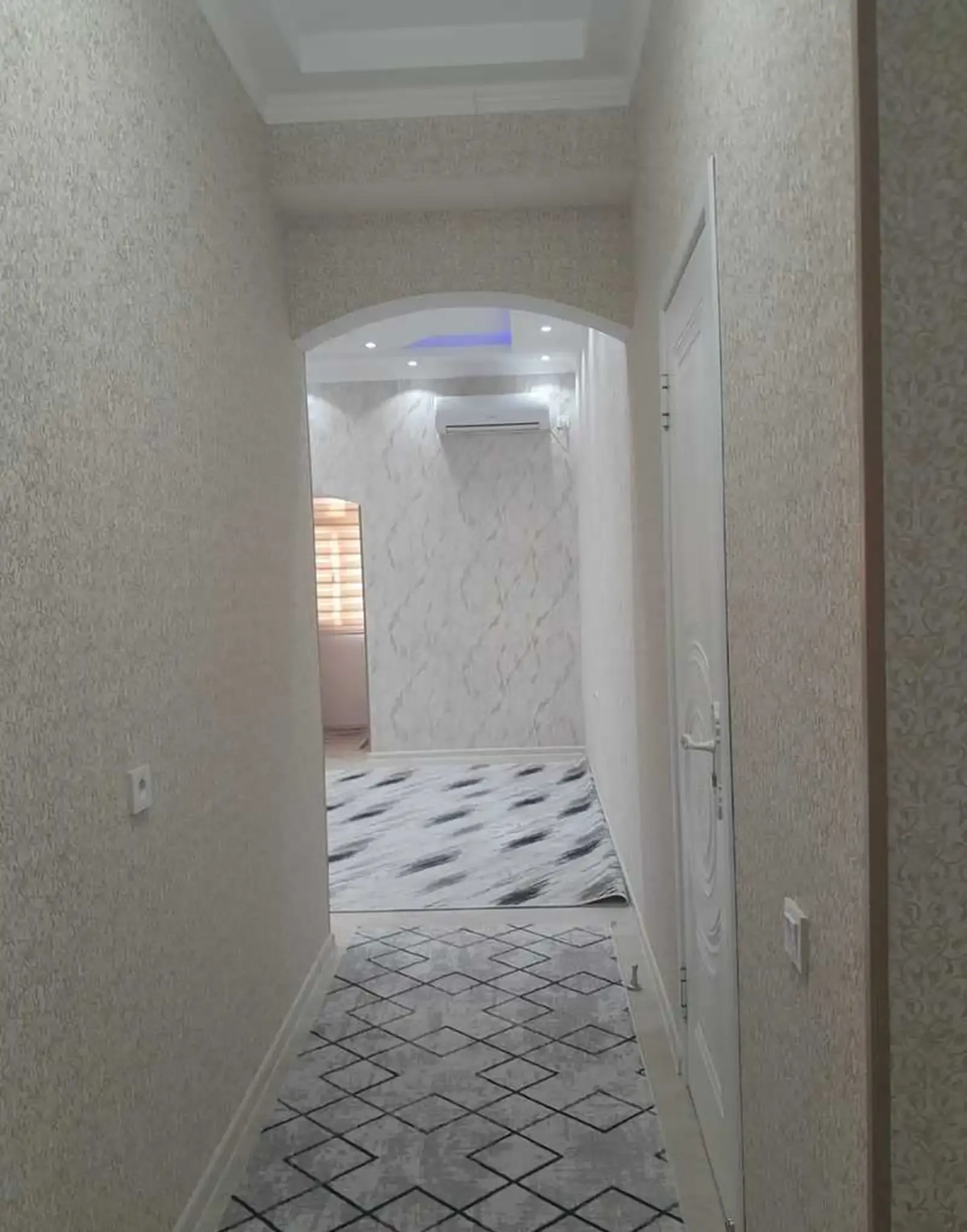 2-комн. квартира, 11 этаж, 72м², Цирк