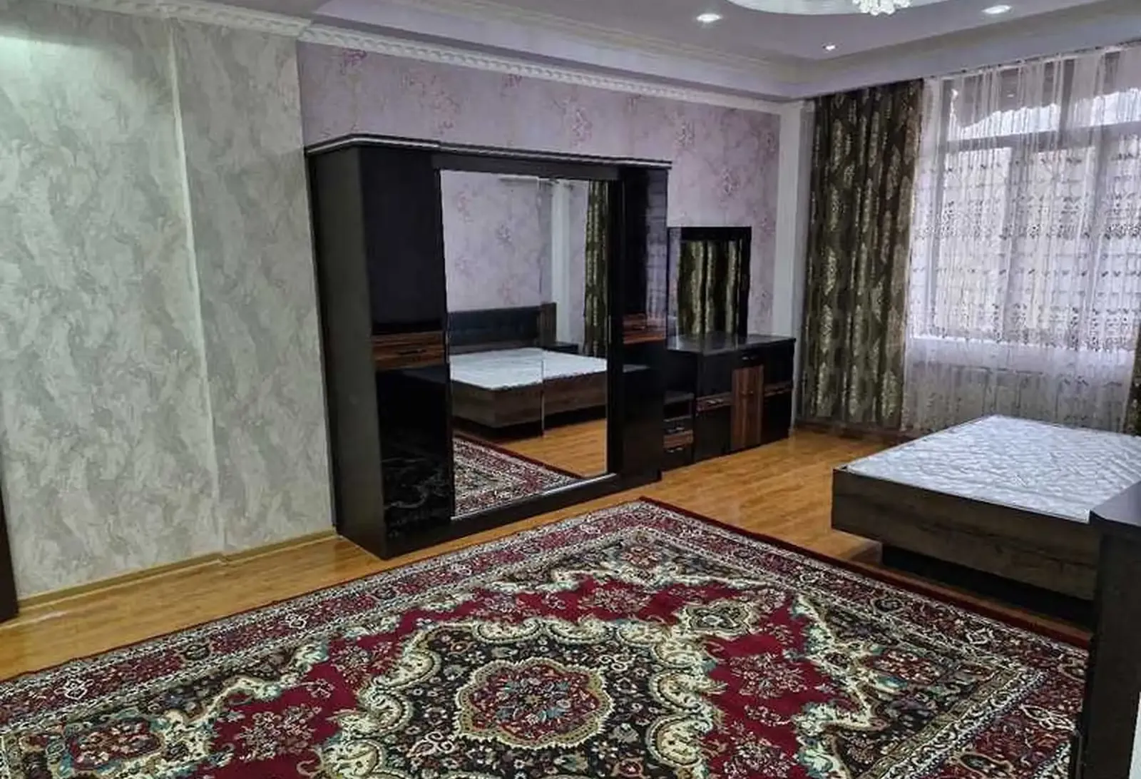 4-комн. квартира, 4 этаж, 140м², 92мкр
