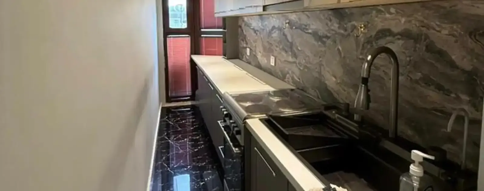 6-комн. квартира, 9 этаж, 300 м², Сомони