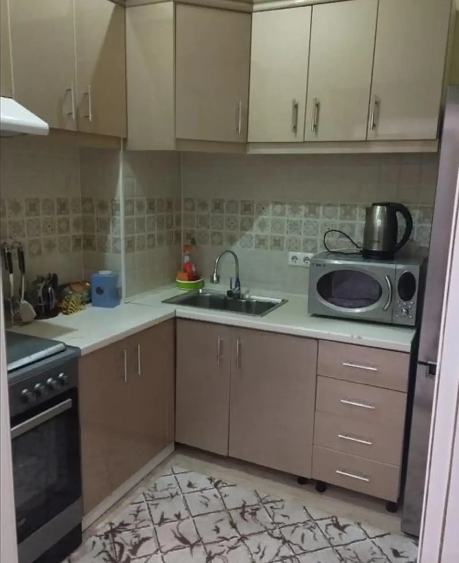 2-комн. квартира, 16 этаж, 55м², Шохмансур