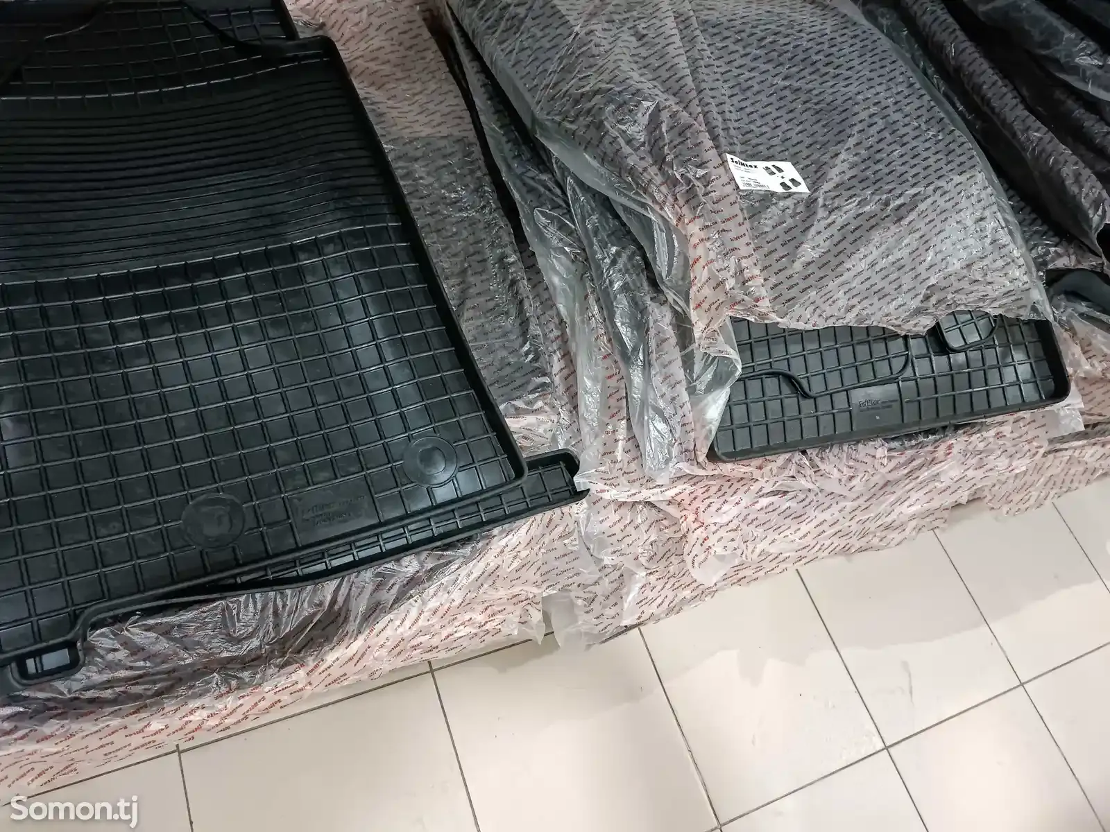 Полик от Toyota Camry