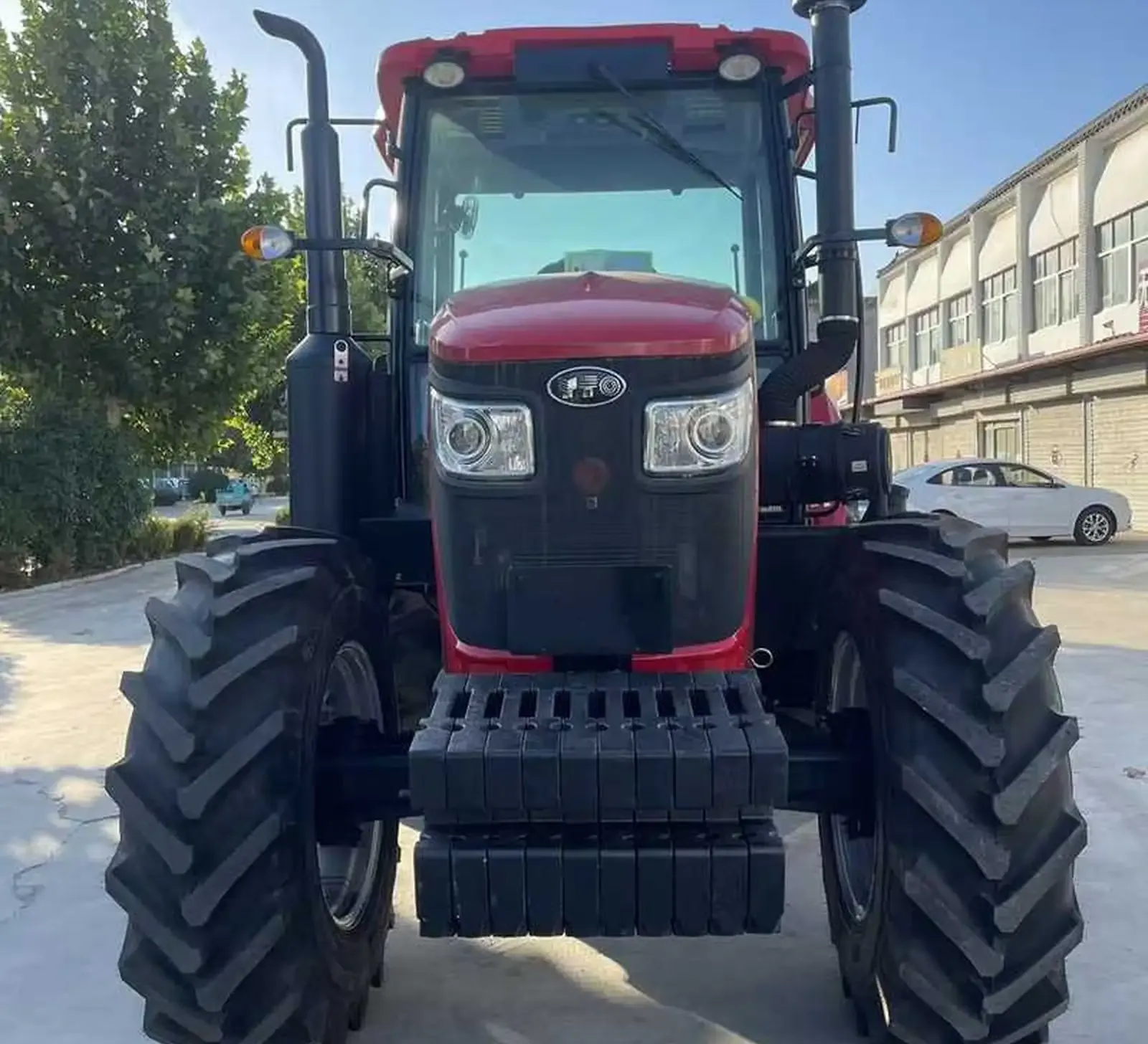 Трактор YTO LY1204 на заказ