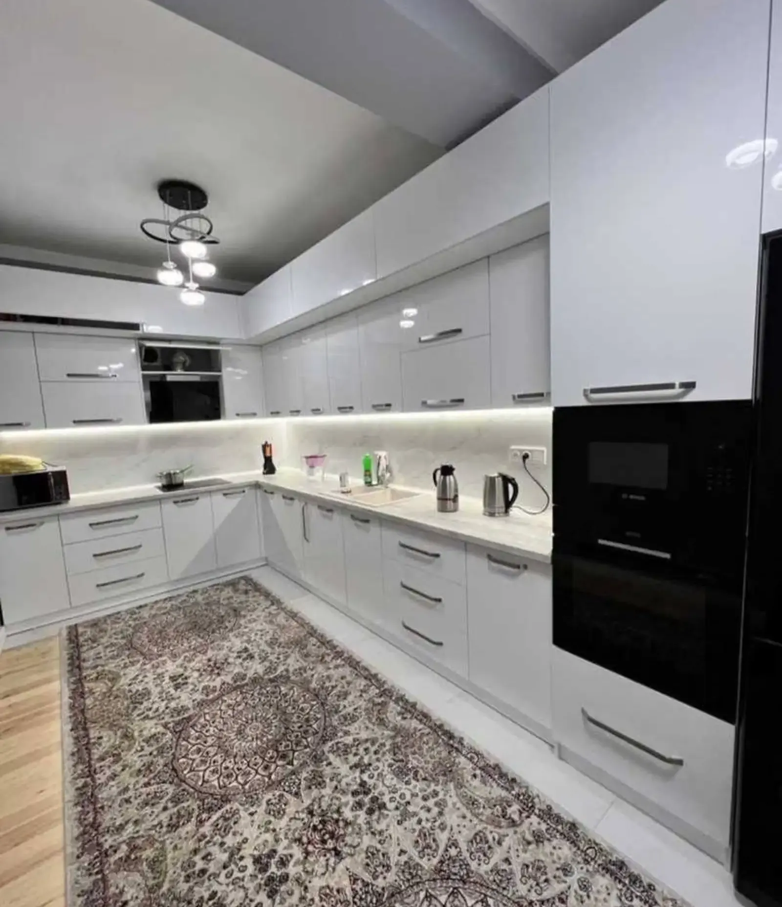 3-комн. квартира, 5 этаж, 107 м², Шохмансур