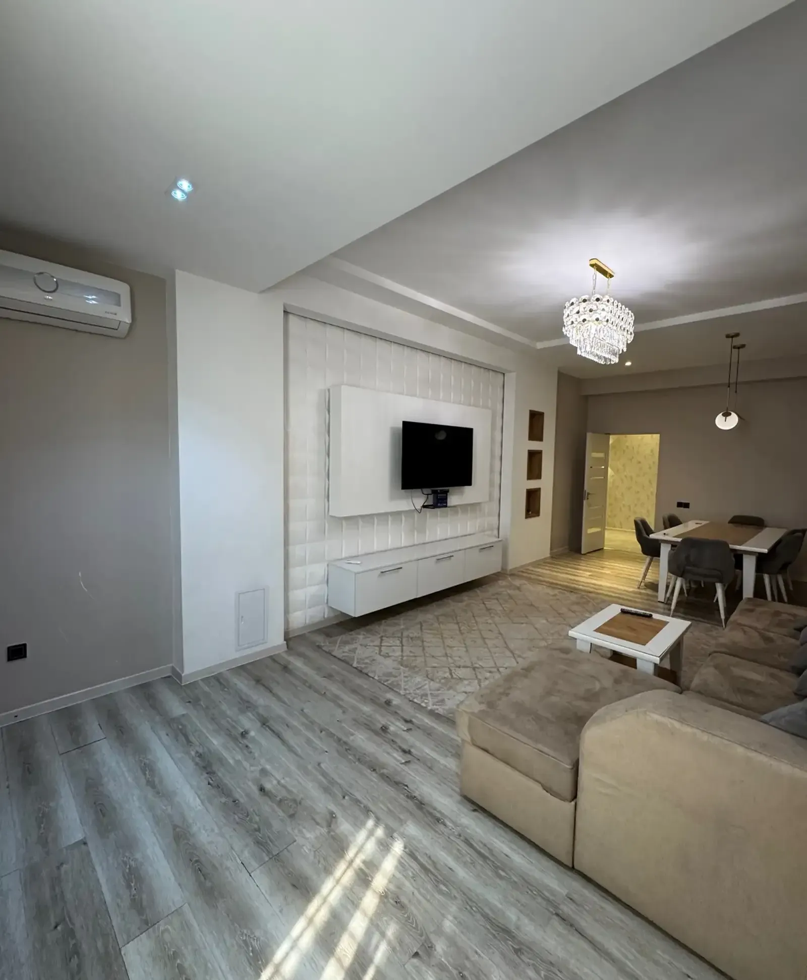 3-комн. квартира, 8 этаж, 115м², Чойхонаи Рохат