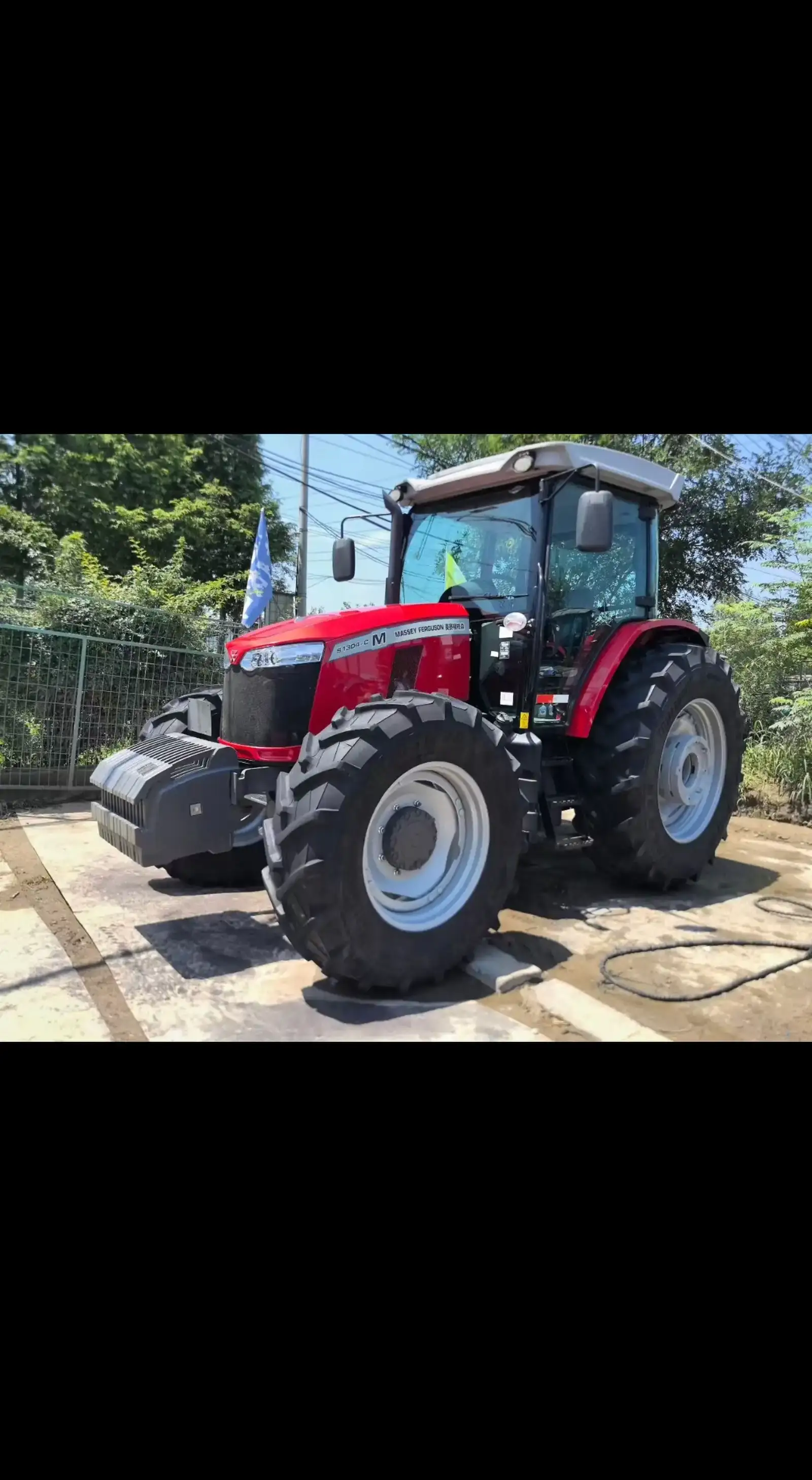 Трактор Massey Ferguson