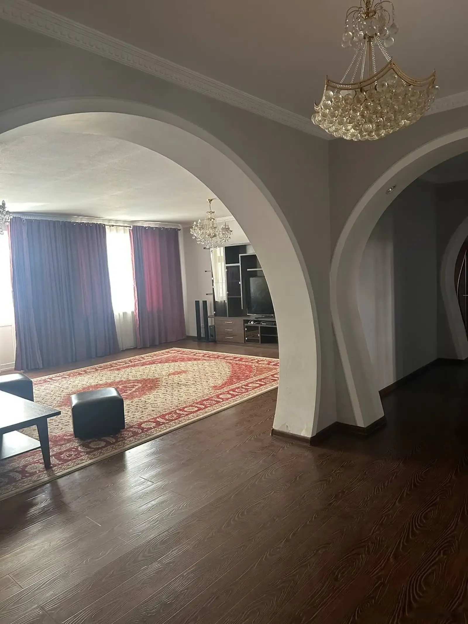 3-к квартира, 2 этаж, 203 м², Дом печати