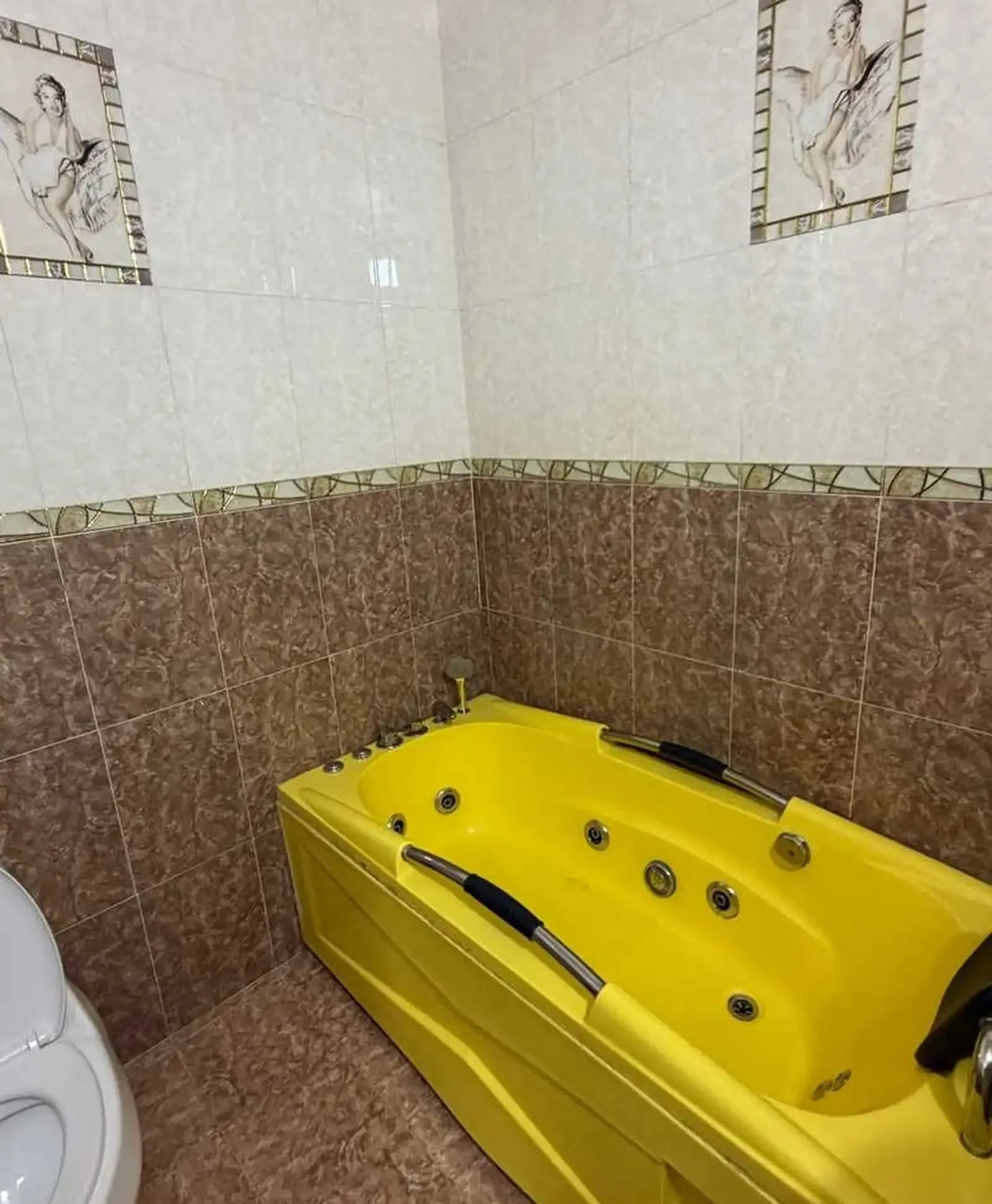 3-комн. квартира, 10 этаж, 135м², Сомони