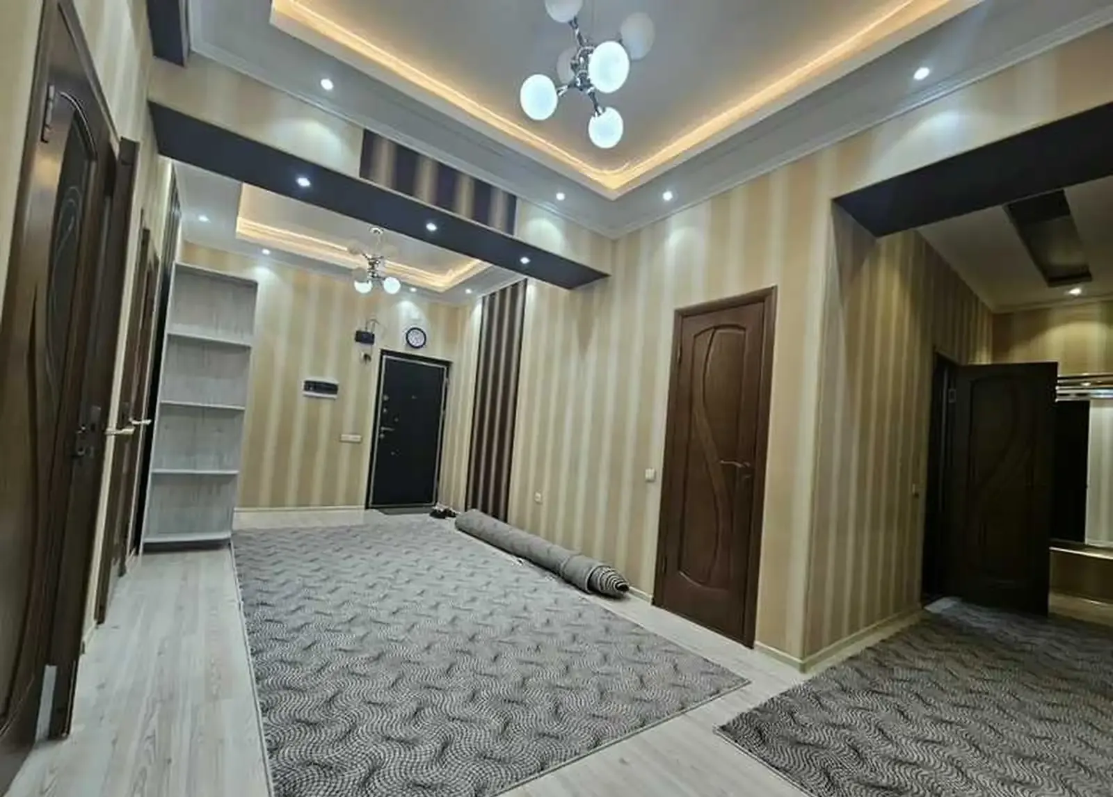 3-комн. квартира, 7 этаж, 126м², Цум.