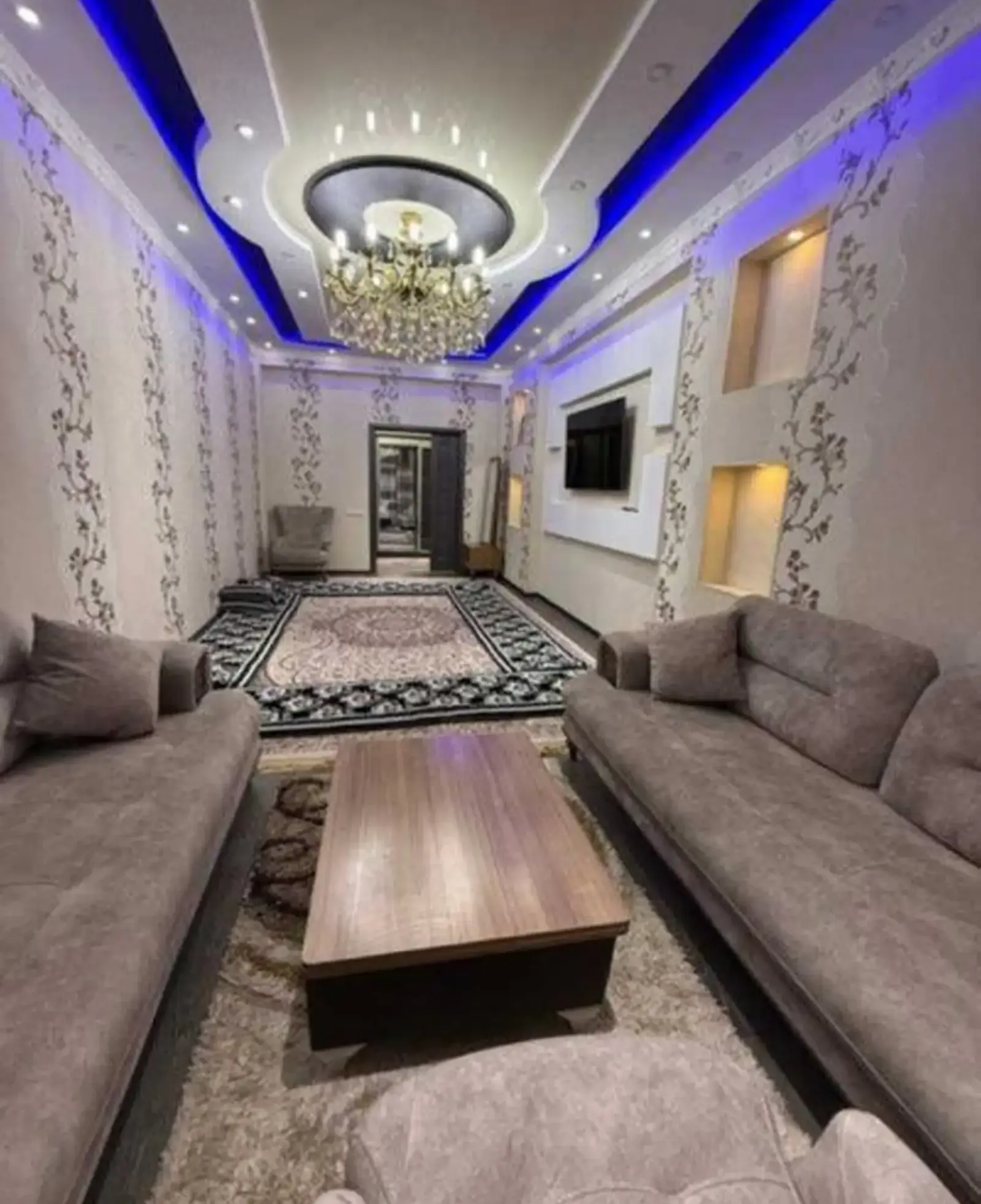 2-комн. квартира, 11 этаж, 90м², Сомони