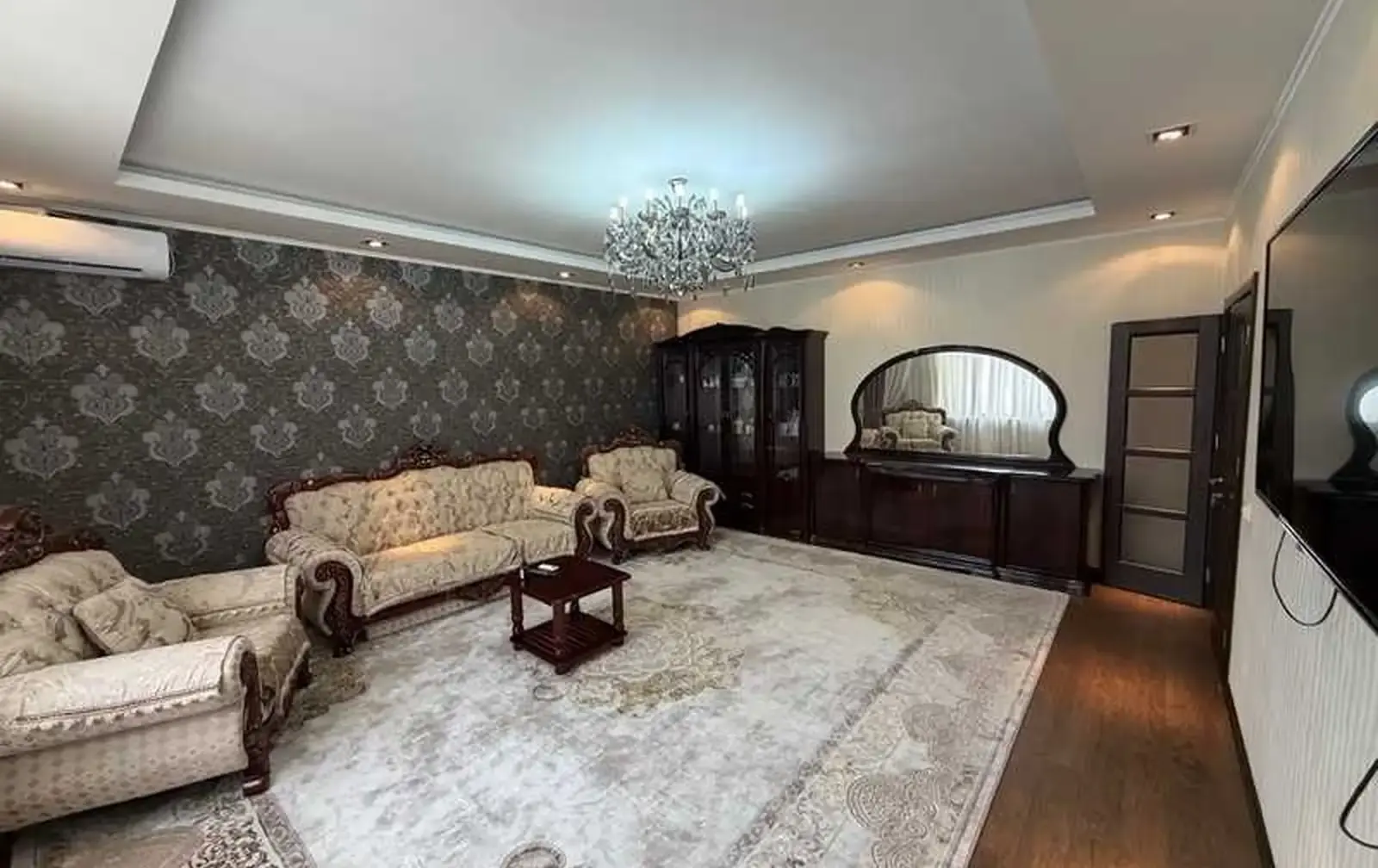 3-комн. квартира, 3 этаж, 120м², Исмоили Сомони