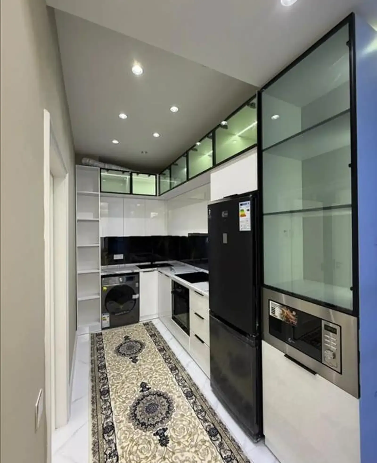 2-комн. квартира, 12 этаж, 70м², Сино