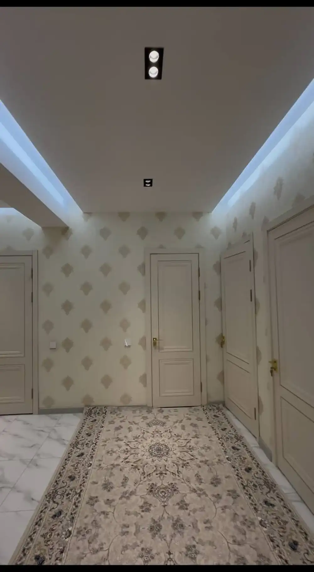 2-комн. квартира, 5 этаж, 90 м², Исмоили Сомонӣ