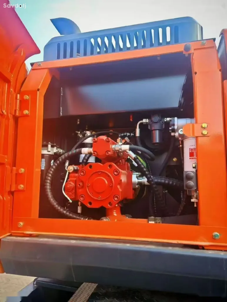 Экскаватор ZUT ZT150W