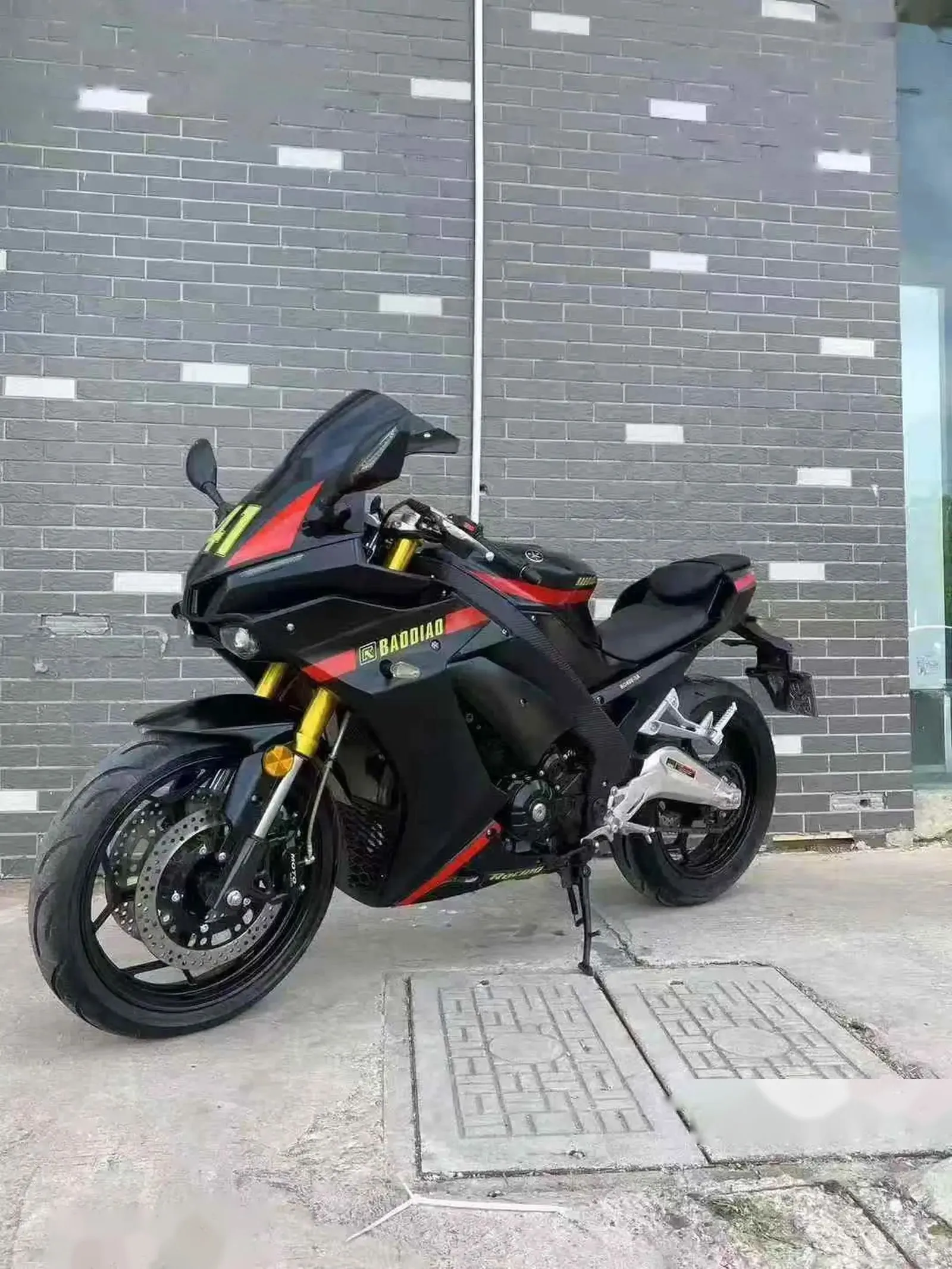 Мотоцикл Yamaha R1 на заказ