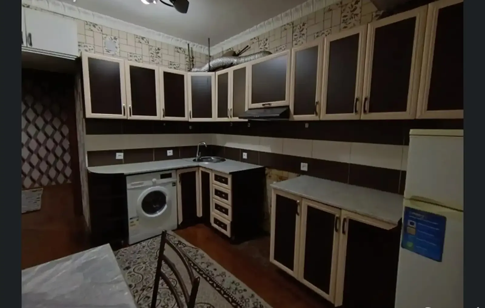 2-комн. квартира, 3 этаж, 71м², колхоз Россия