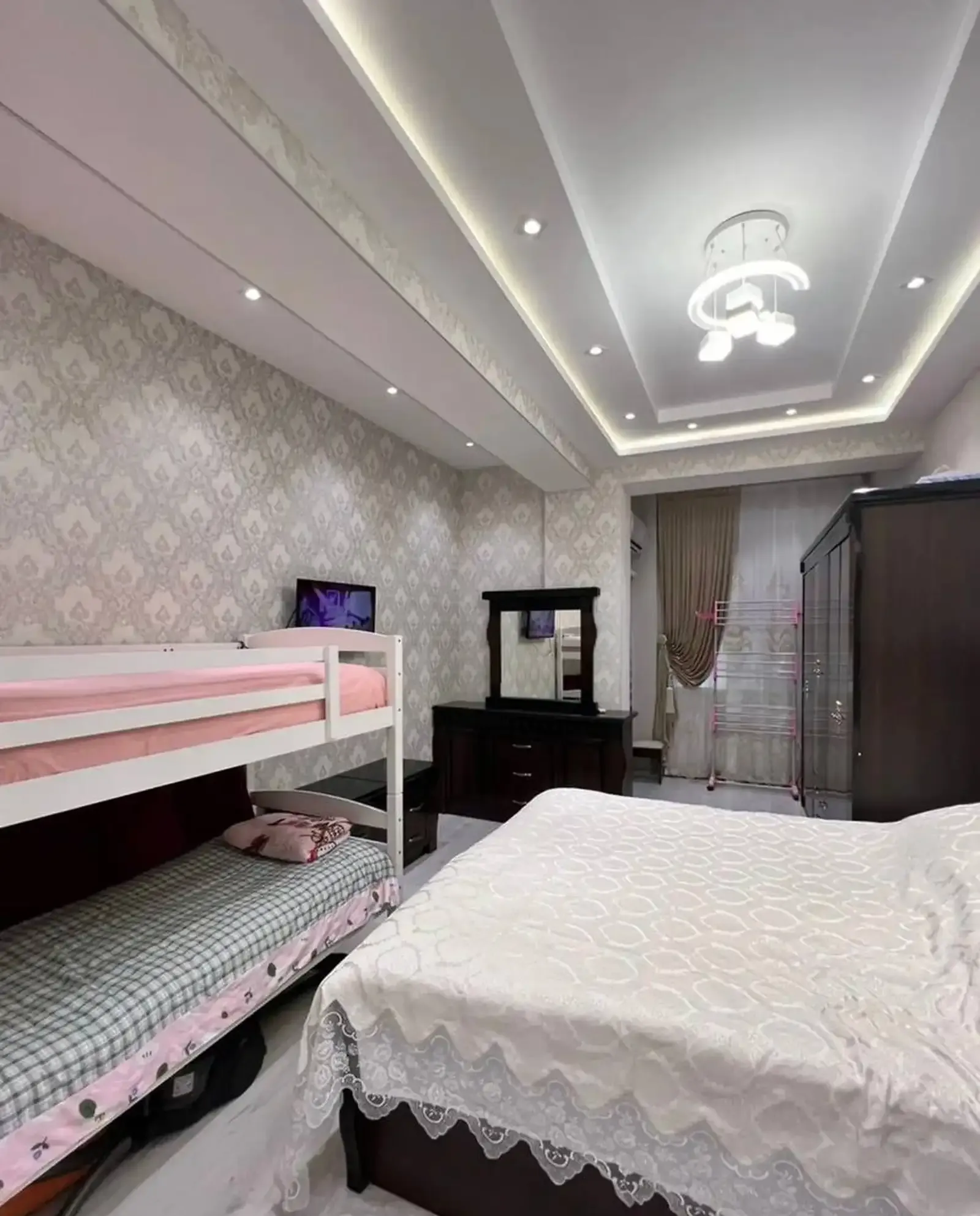 2-комн. квартира, 3 этаж, 85 м², Дуоб, Наздикии Ёкут 2000