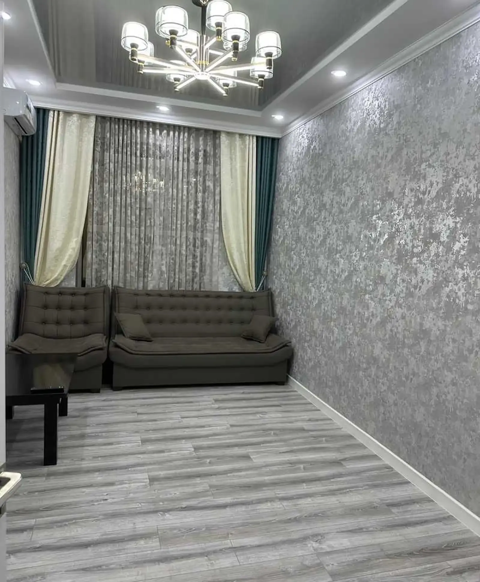 2-комн. квартира, 14 этаж, 56м², Молодежный театр