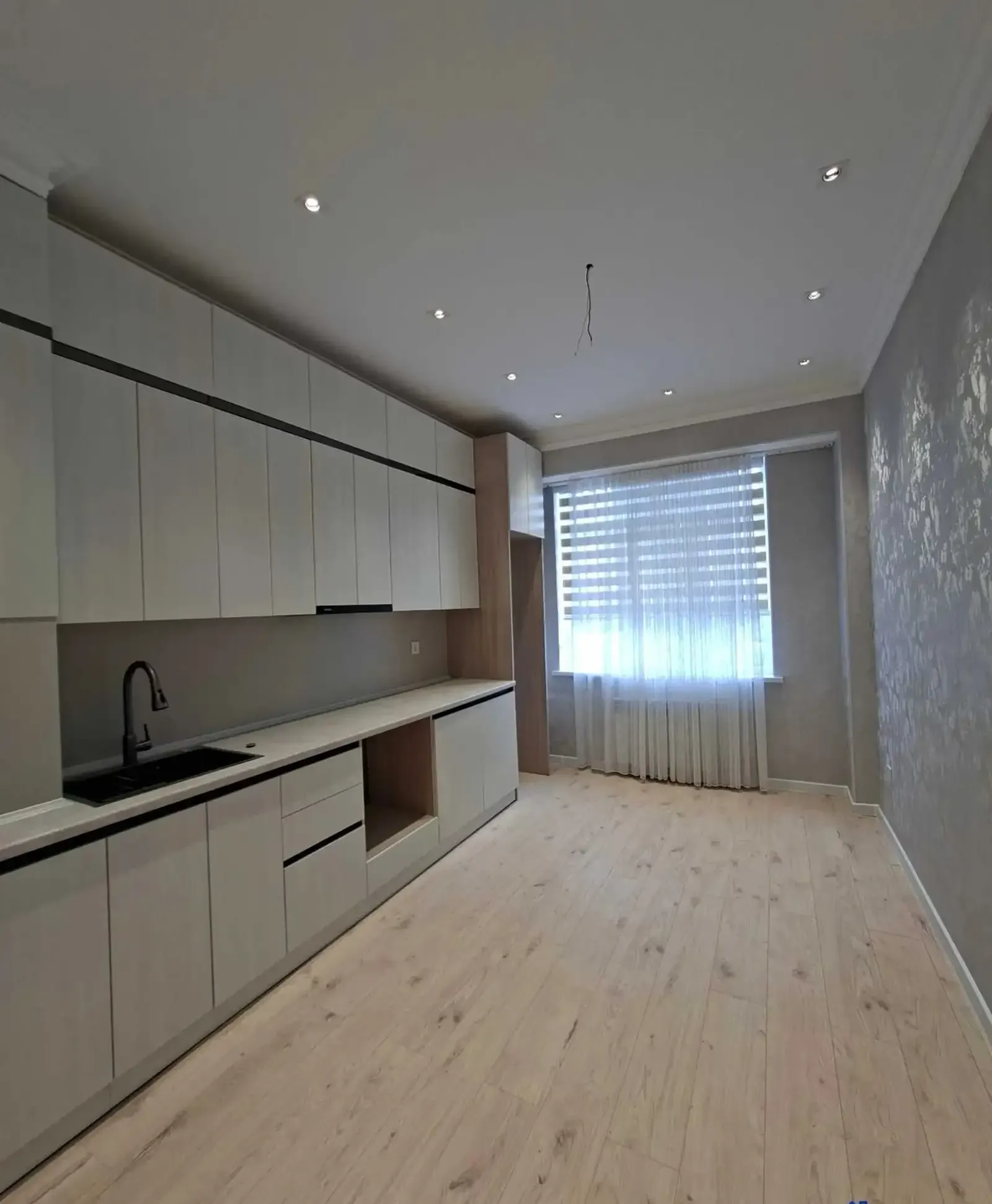 2-комн. квартира, 11 этаж, 74 м², Сино, 104 мкр, улица Хоразми, 3
