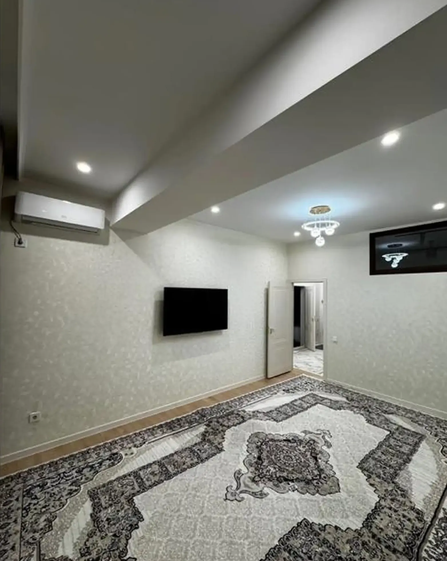2-комн. квартира, 14 этаж, 75м², Шохмансур