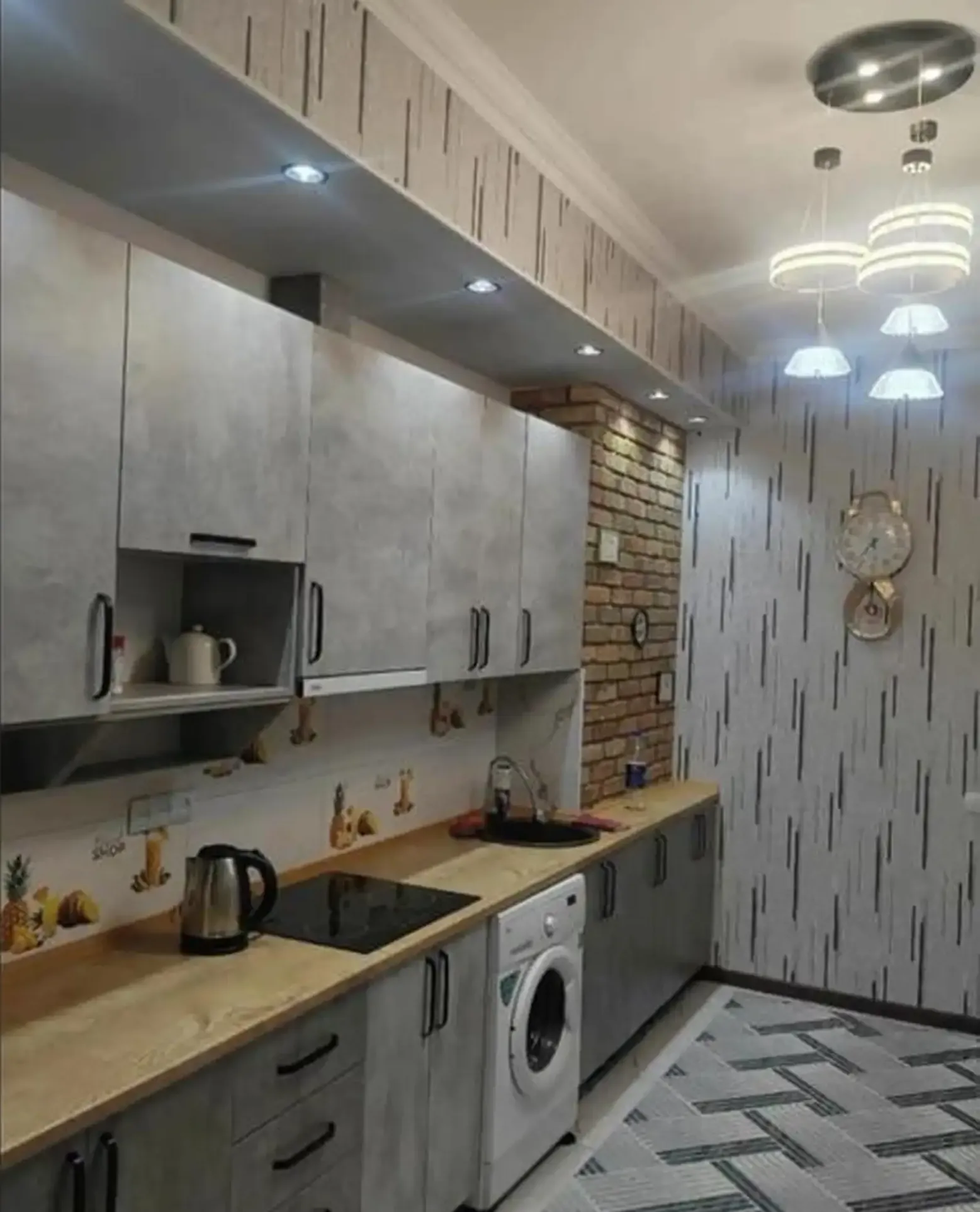 2-комн. квартира, 13 этаж, 92м², Сомони