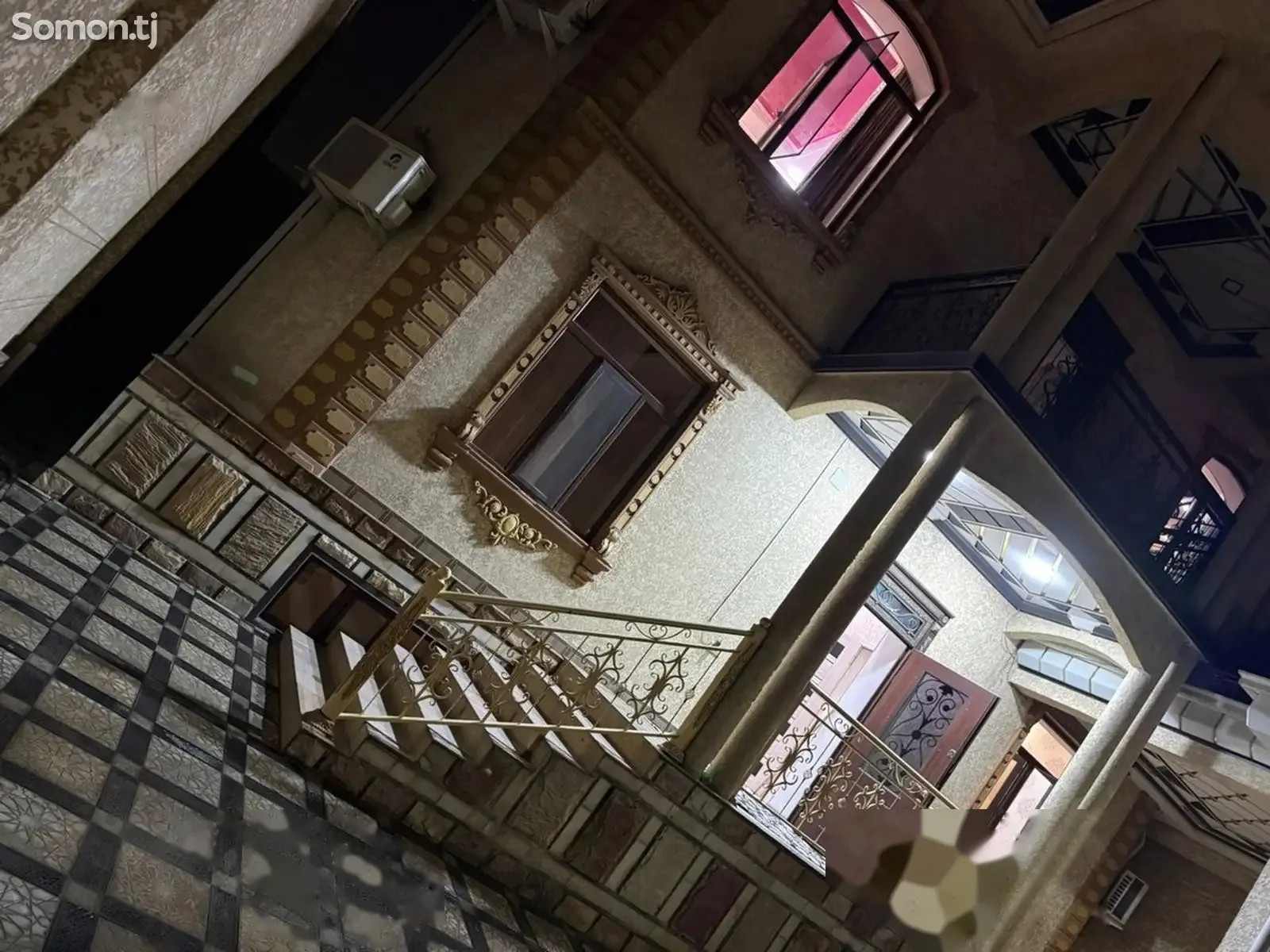 Дом, Фирдавси