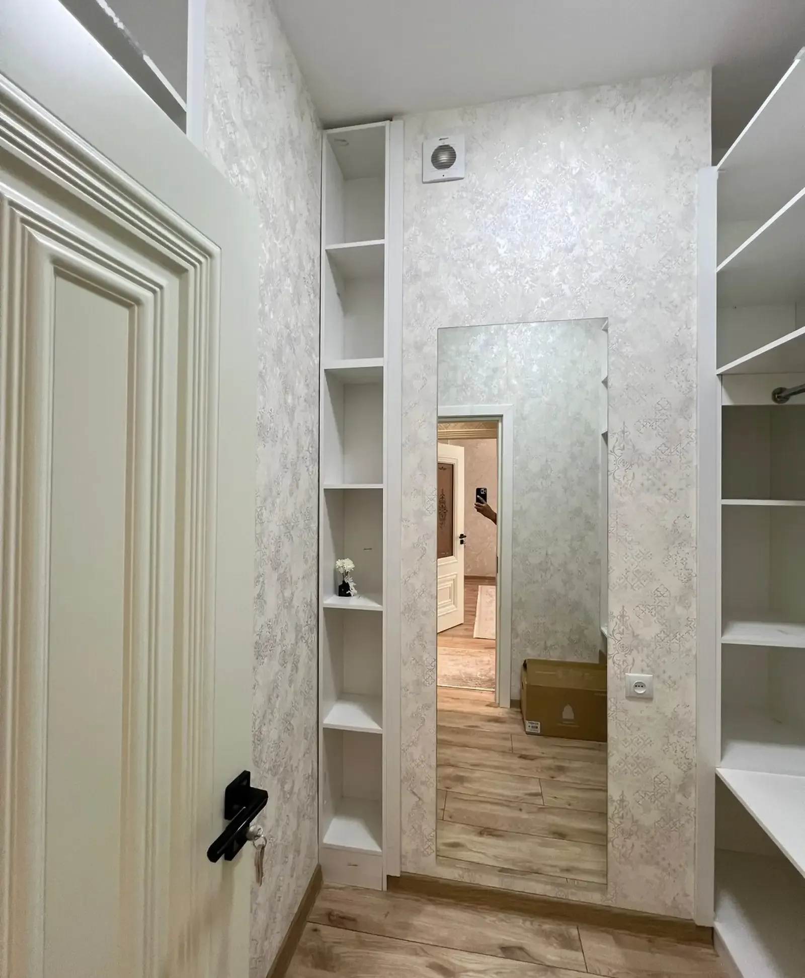 2-комн. квартира, 6 этаж, 67м², Овир/грандь отель