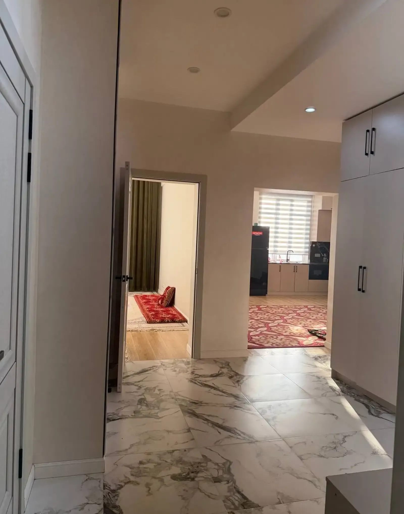 2-комн. квартира, 2 этаж, 61 м², Фирдавси