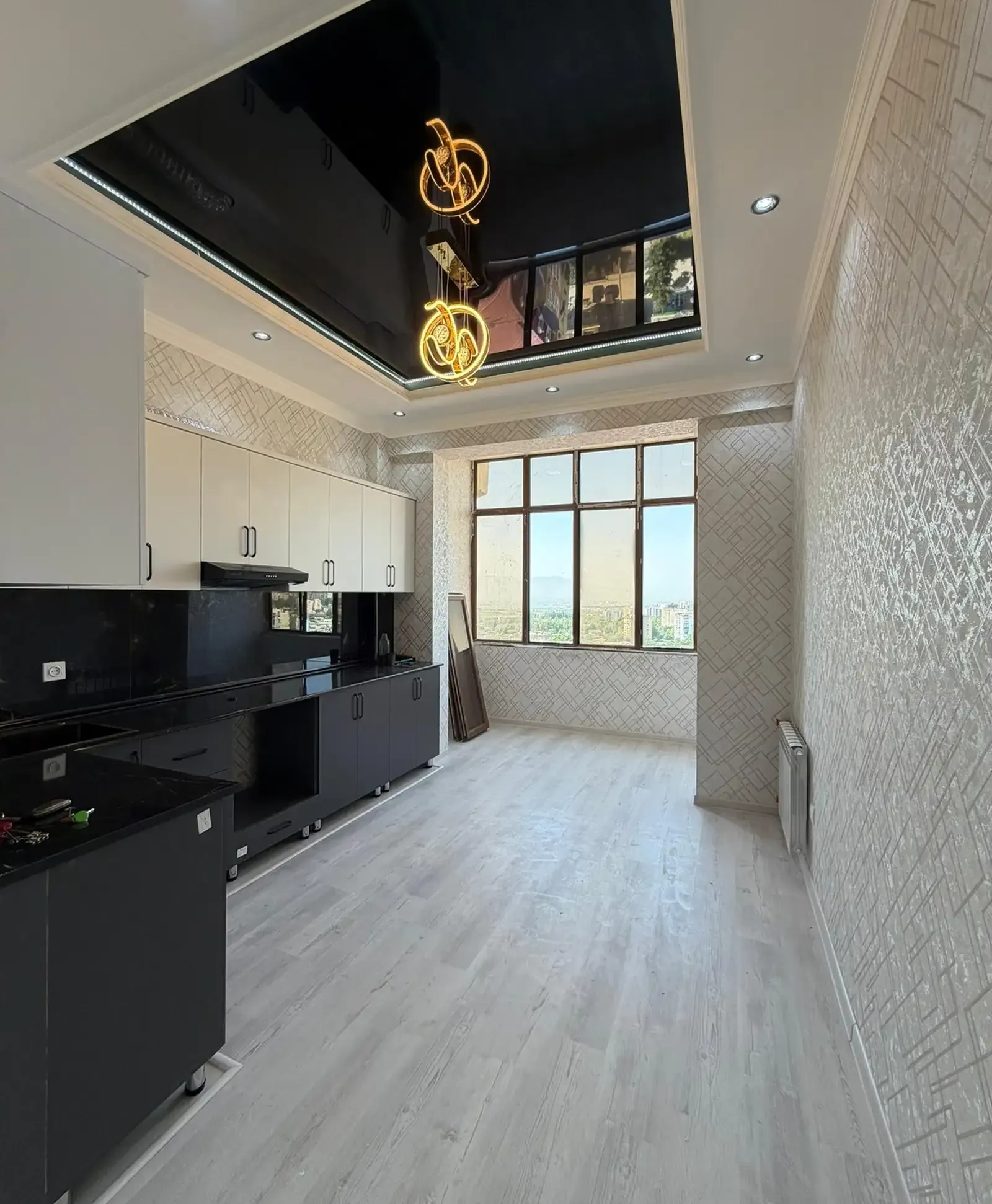 3-комн. квартира, 14 этаж, 100м², шохмансур поворот аэропорт 3 баз