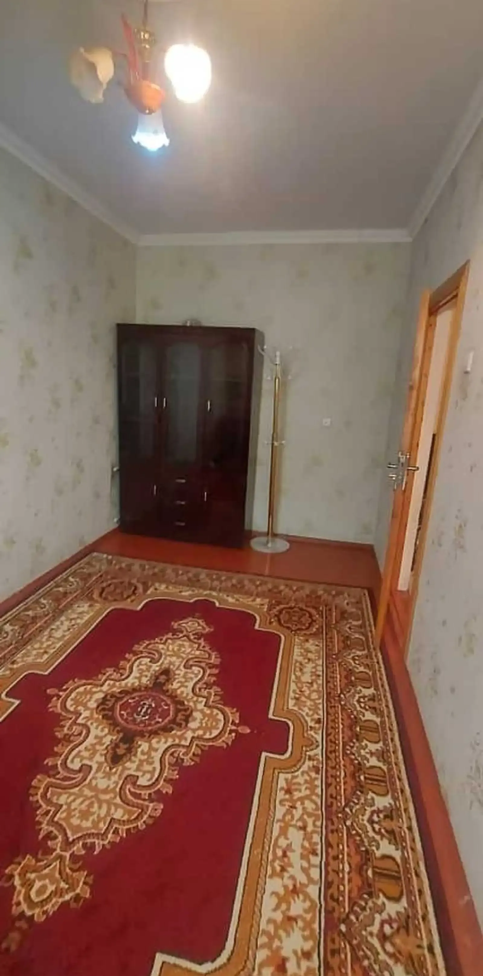 3-комн. квартира, 2 этаж, 80м², Профсоюз
