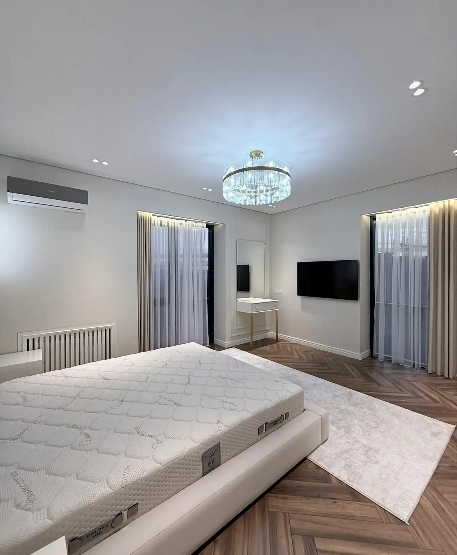 3-комн. квартира, 15 этаж, 137 м², Скорая, Чулочка