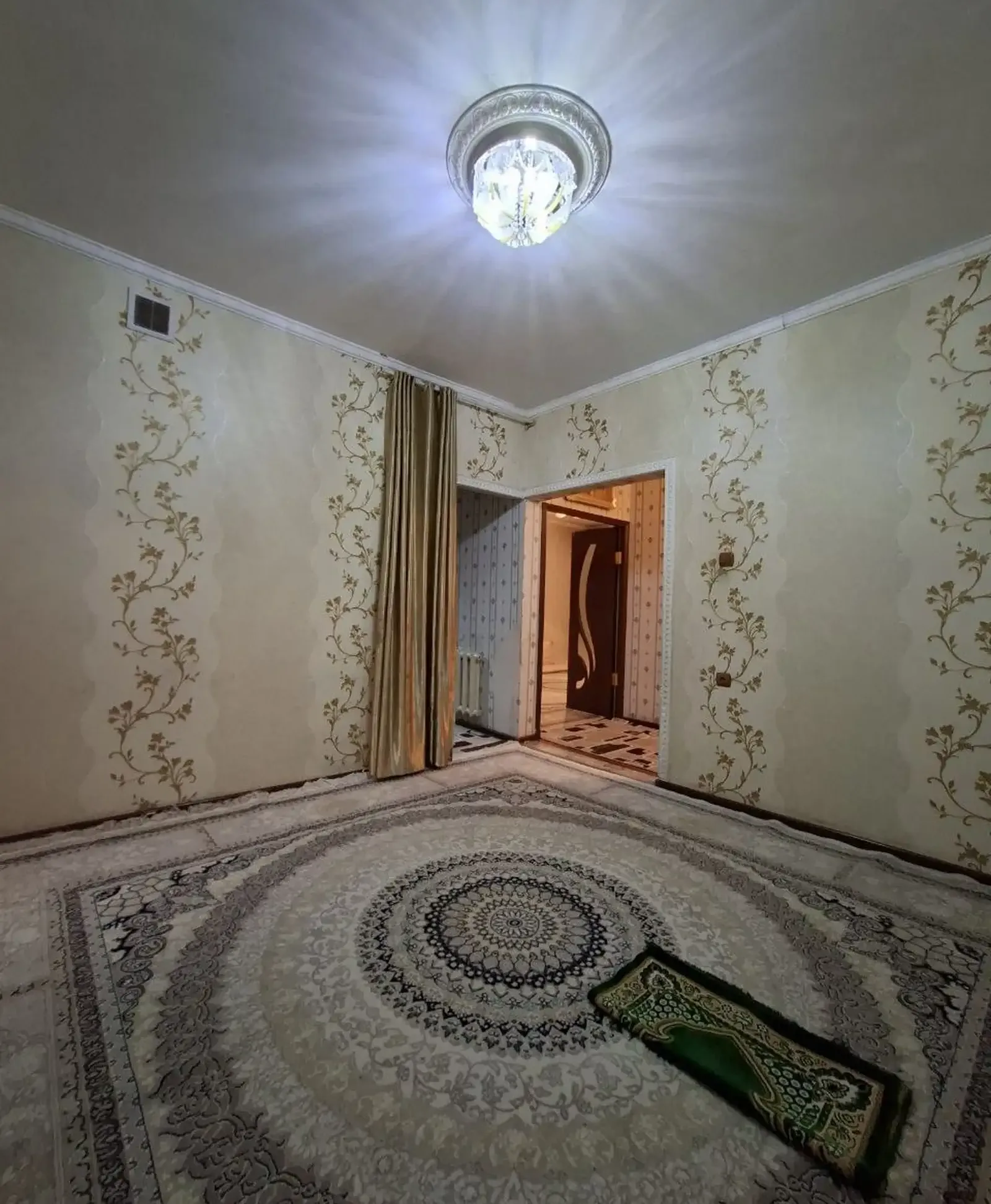 4-комн. квартира, 6 этаж, 144 м², Фирдавси
