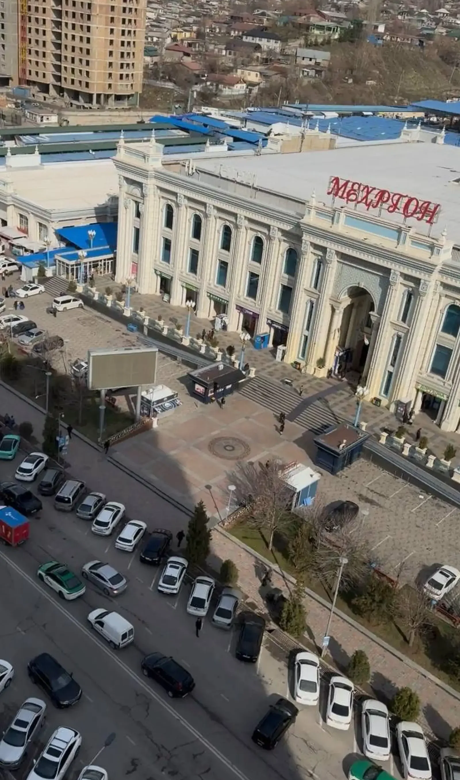 3-комн. квартира, 9 этаж, 122 м², Исмоили Сомони Мехргон