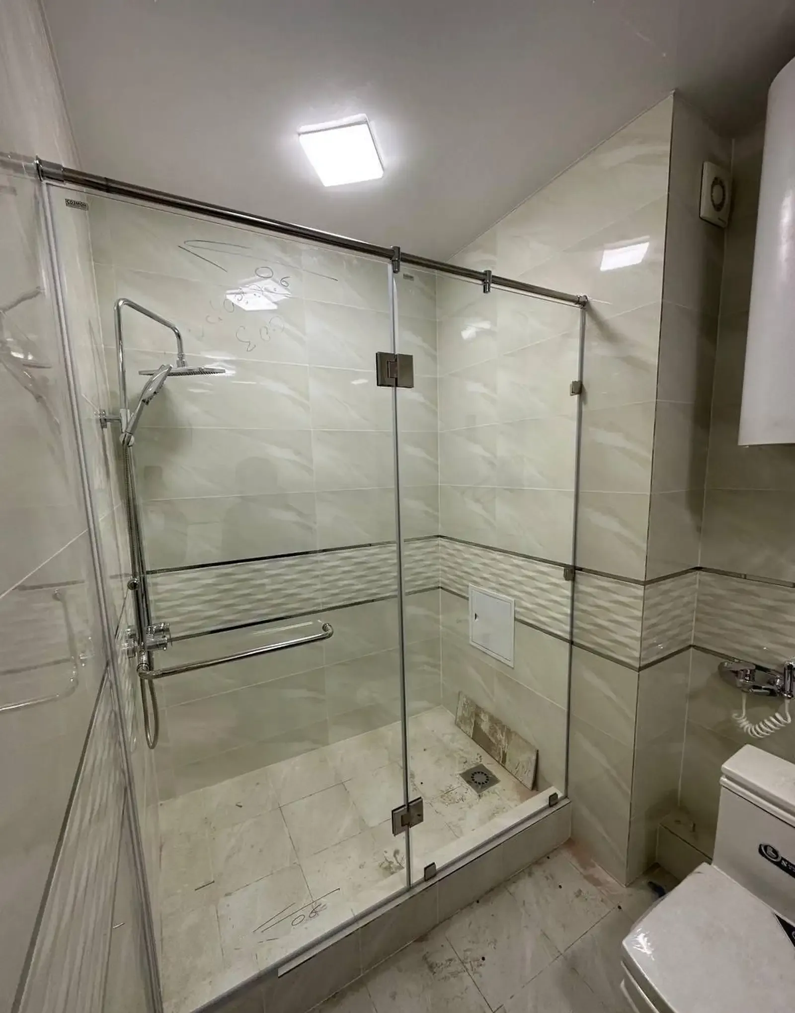 2-комн. квартира, 12 этаж, 100м², Шохмансур