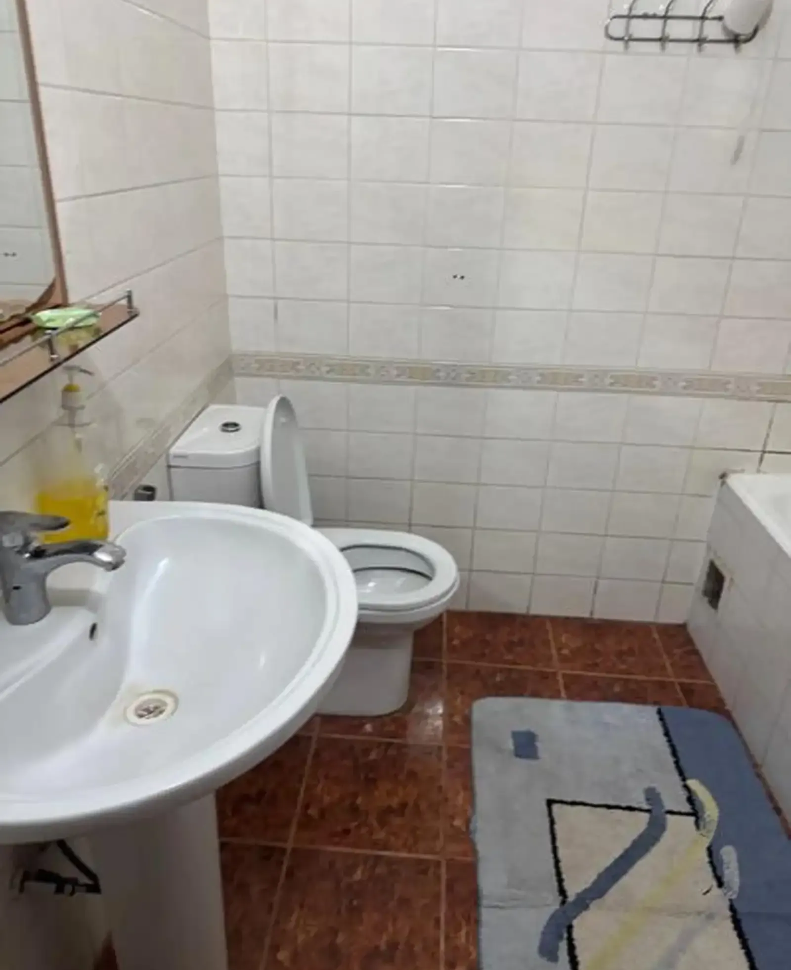 3-комн. квартира, Цокольный этаж, 110м², Шохмансур