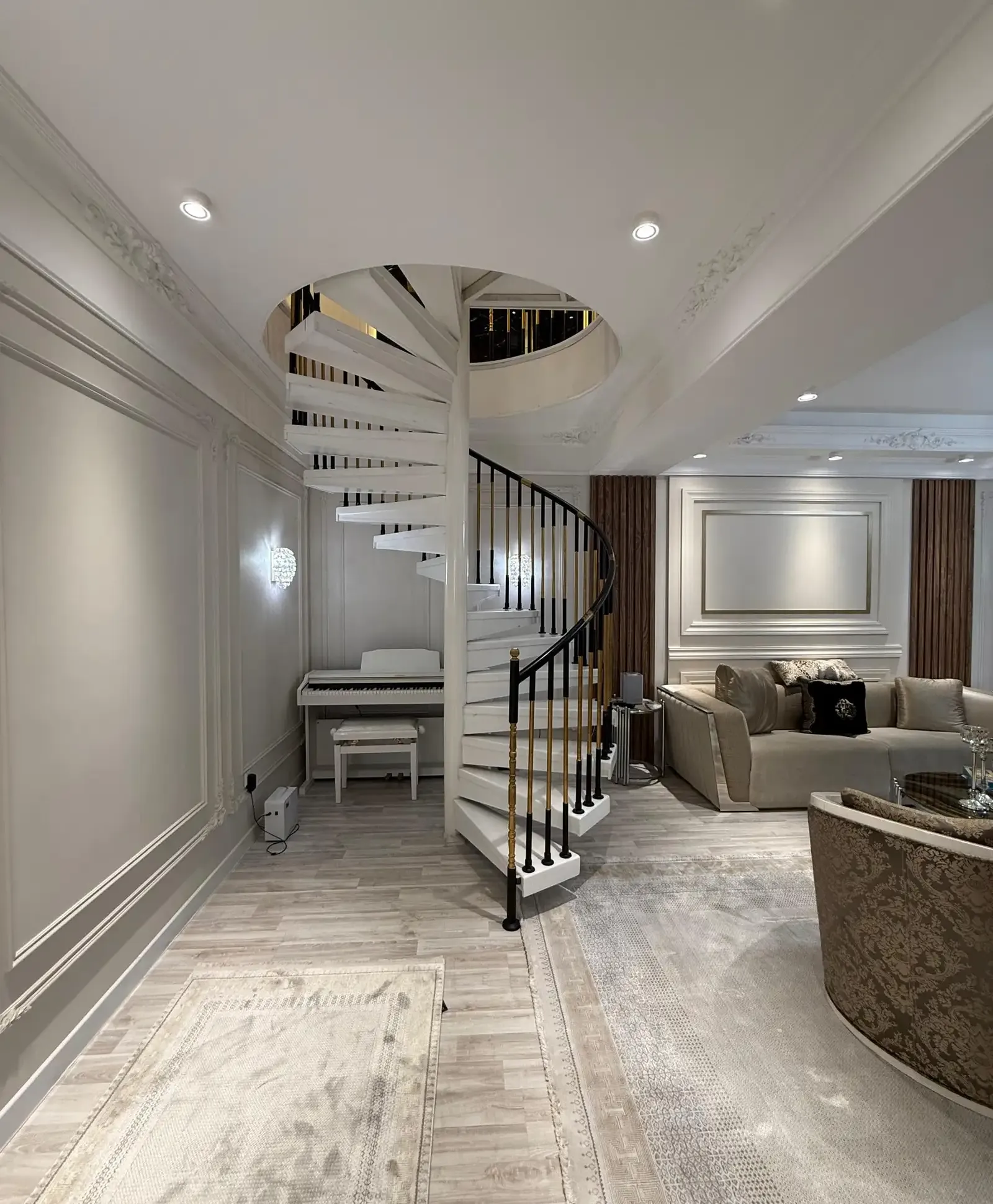 3-комн. квартира, 16 этаж, 216 м², Над аптекой #5, недалеко от Славянского университета