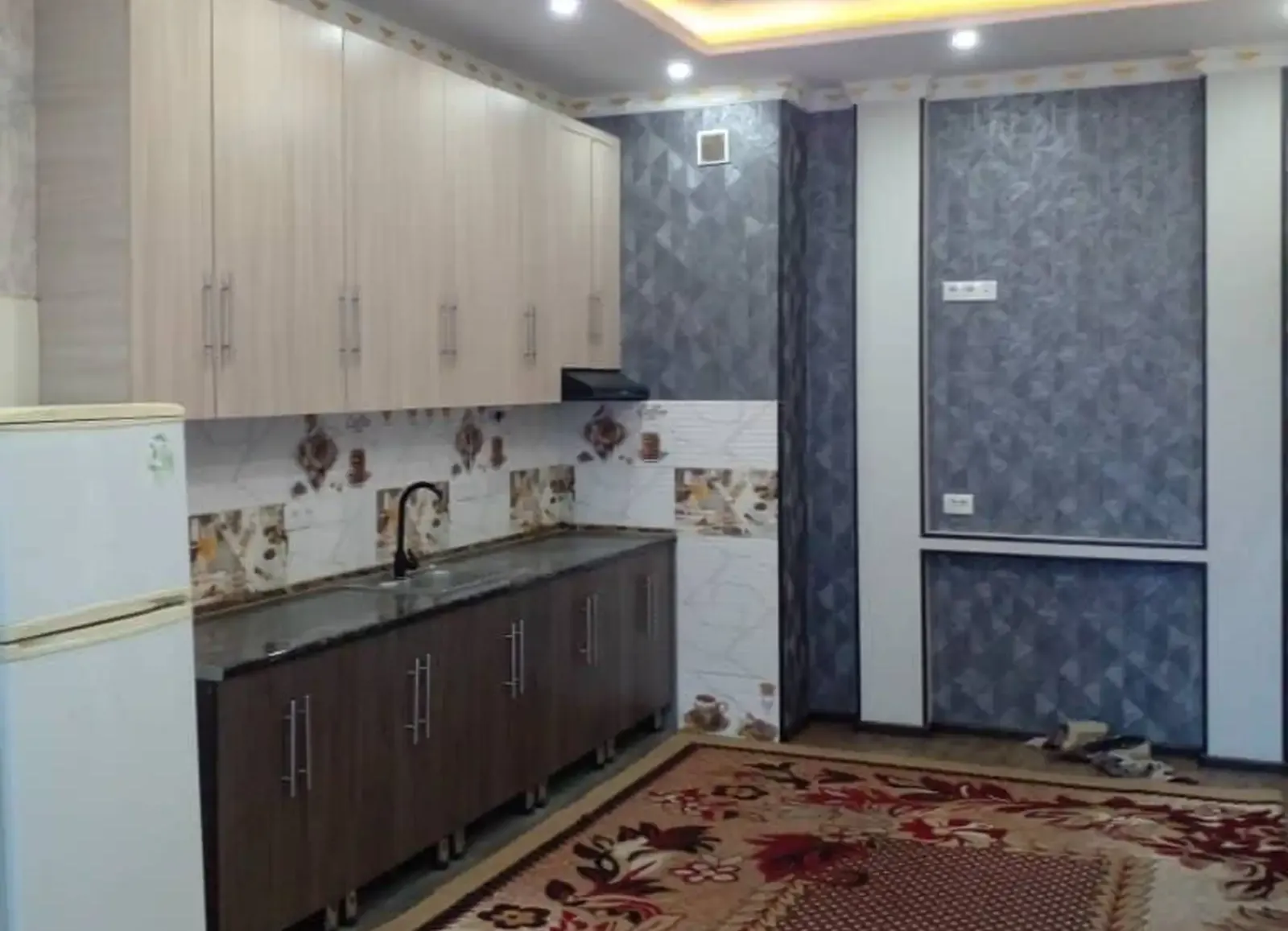 2-комн. квартира, 13 этаж, 82 м², Фирдавси