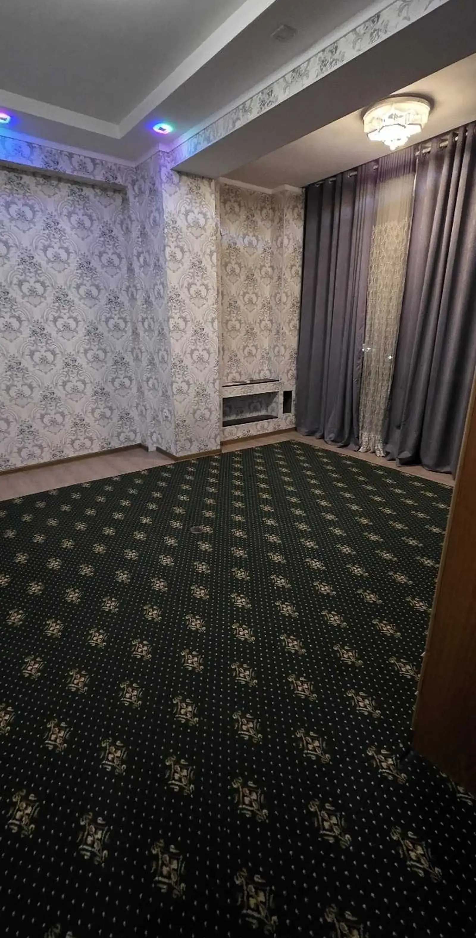 2-комн. квартира, 12 этаж, 60м², 102мкр