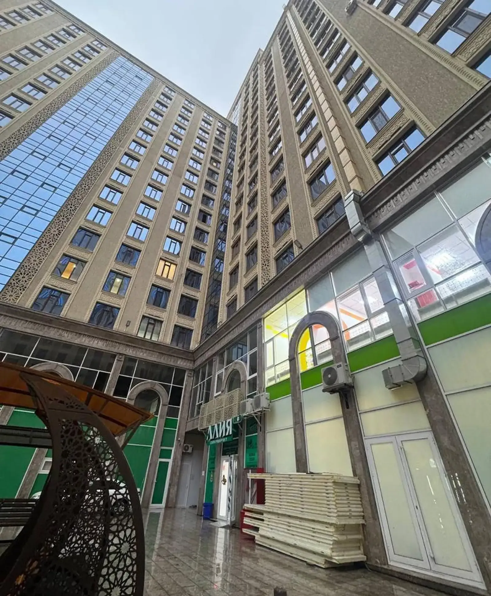 3-комн. квартира, 4 этаж, 93 м², шоҳмансур