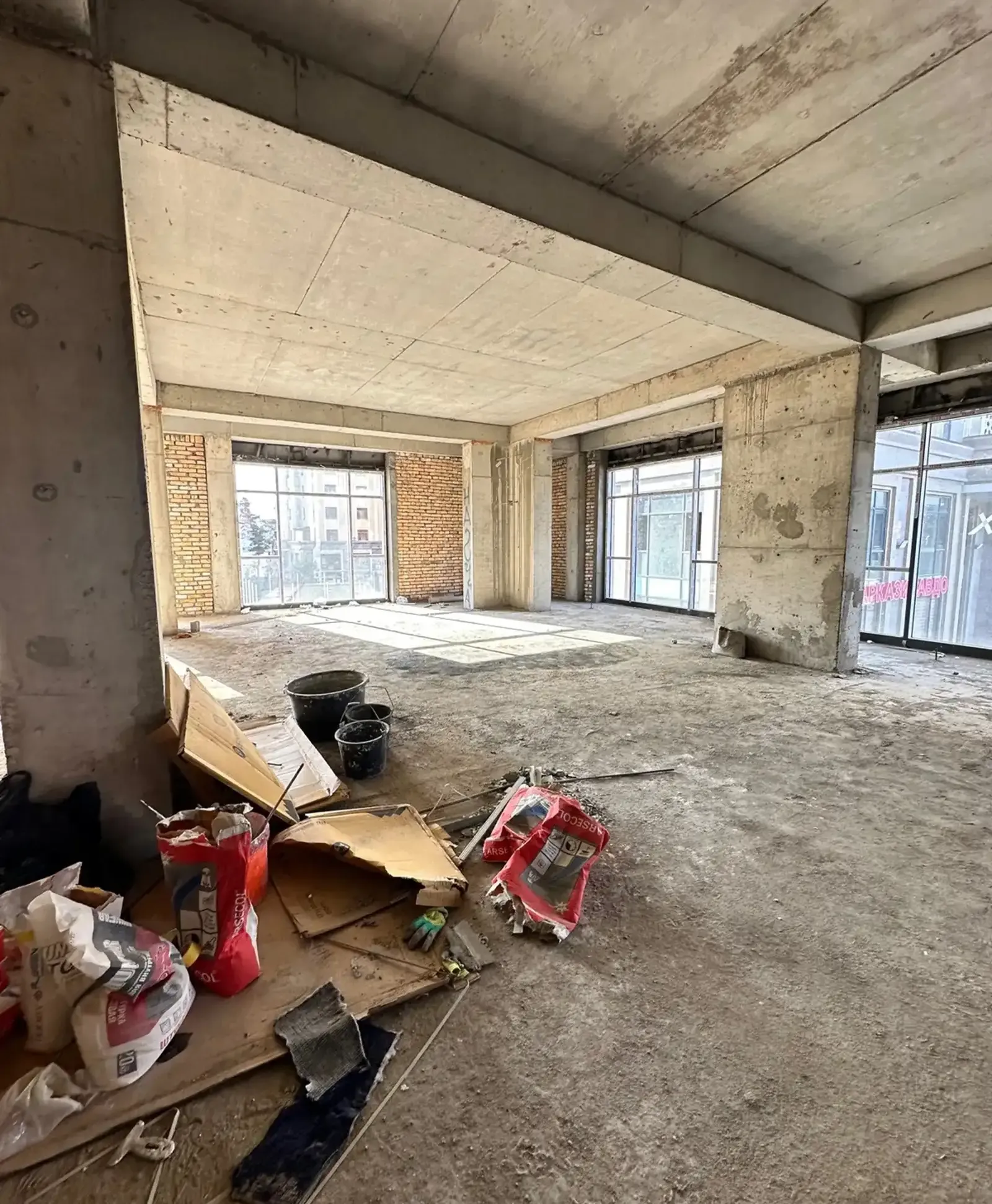 4-комн. квартира, 2 этаж, 126 м², Сомони, Ул. Умари Хайем, Водонасосная
